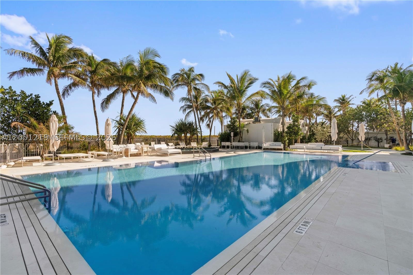 6365 Collins Ave #1705, Miami Beach FL 33141