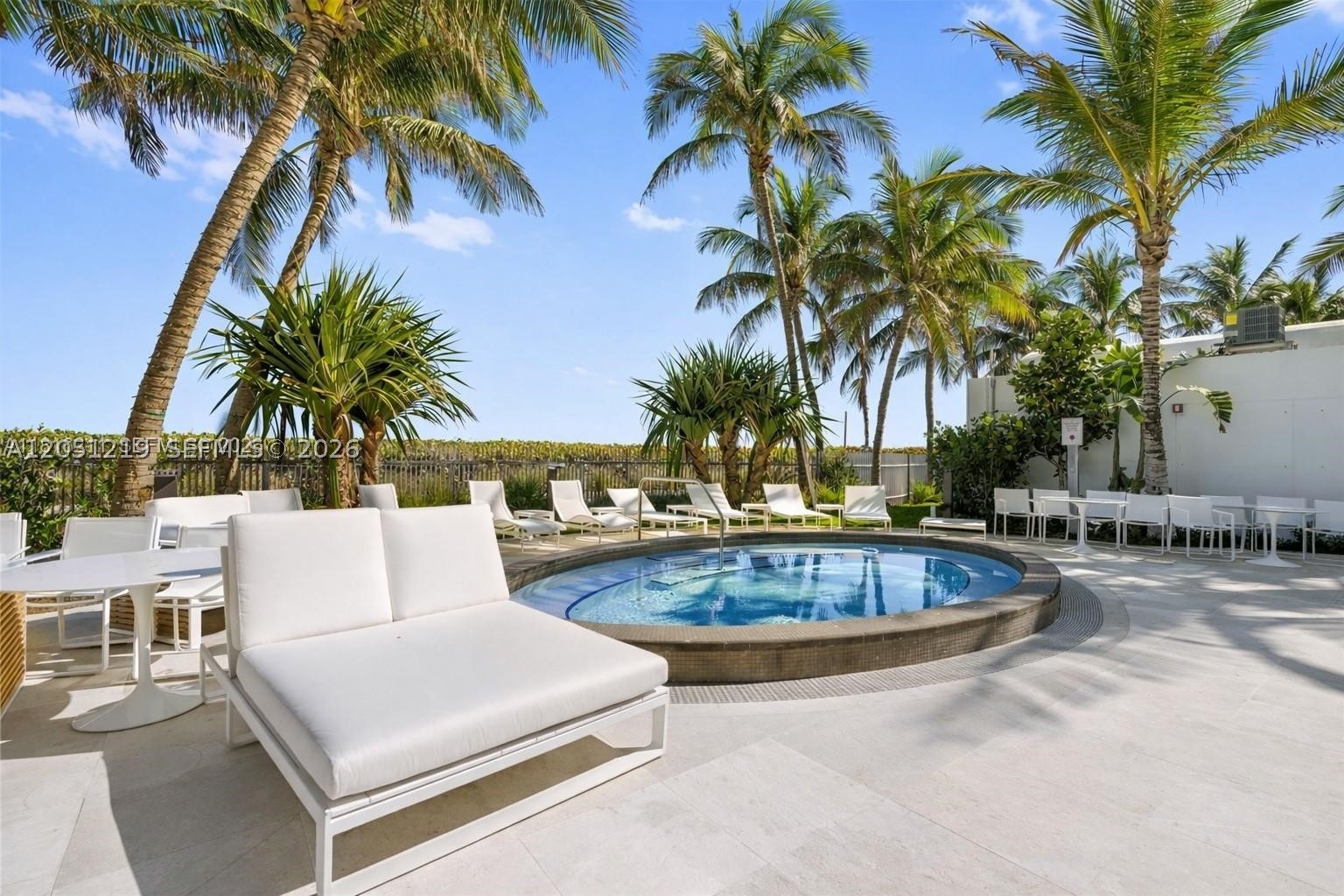 6365 Collins Ave #1705, Miami Beach FL 33141