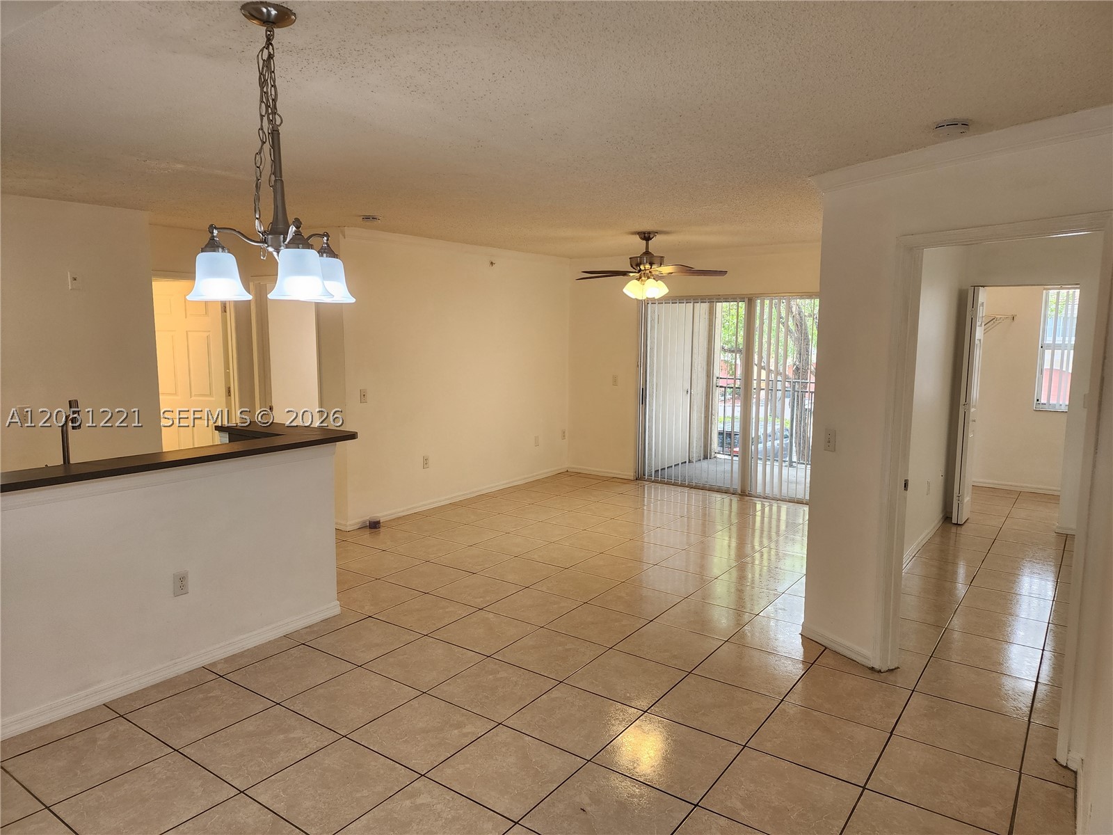 2433 CENTERGATE DR #203, Miramar FL 33025