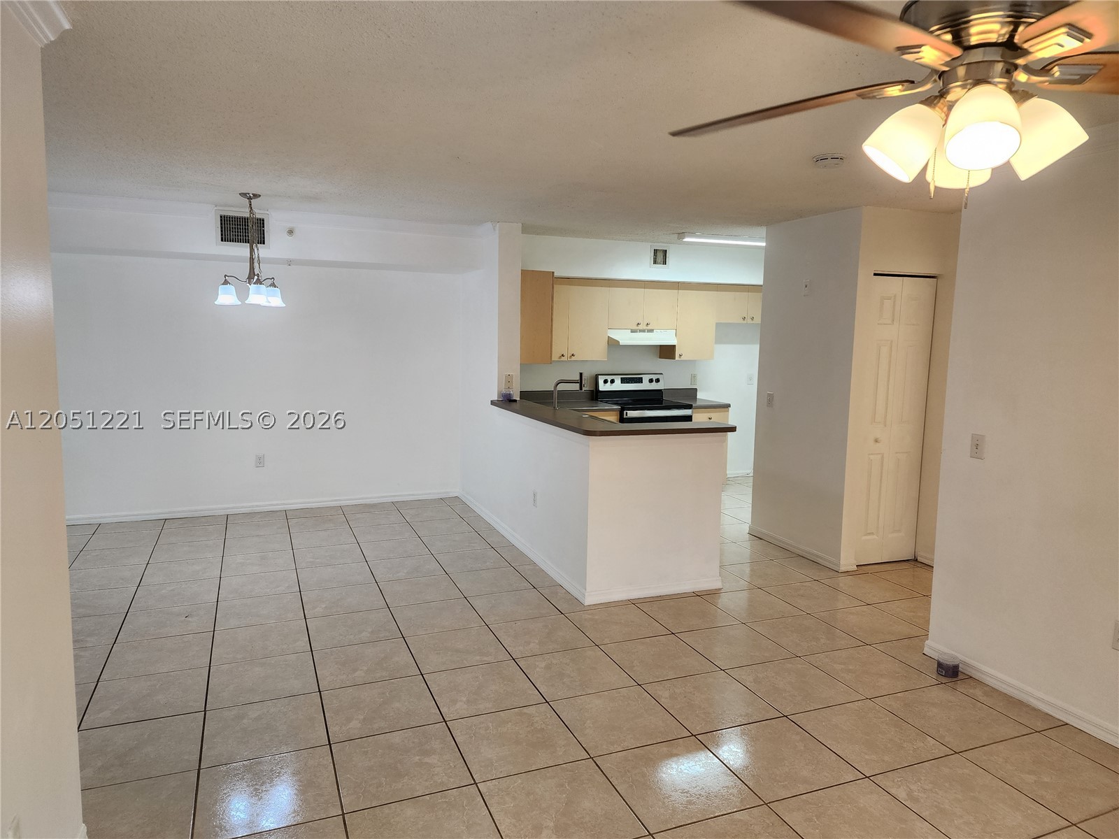 2433 CENTERGATE DR #203, Miramar FL 33025