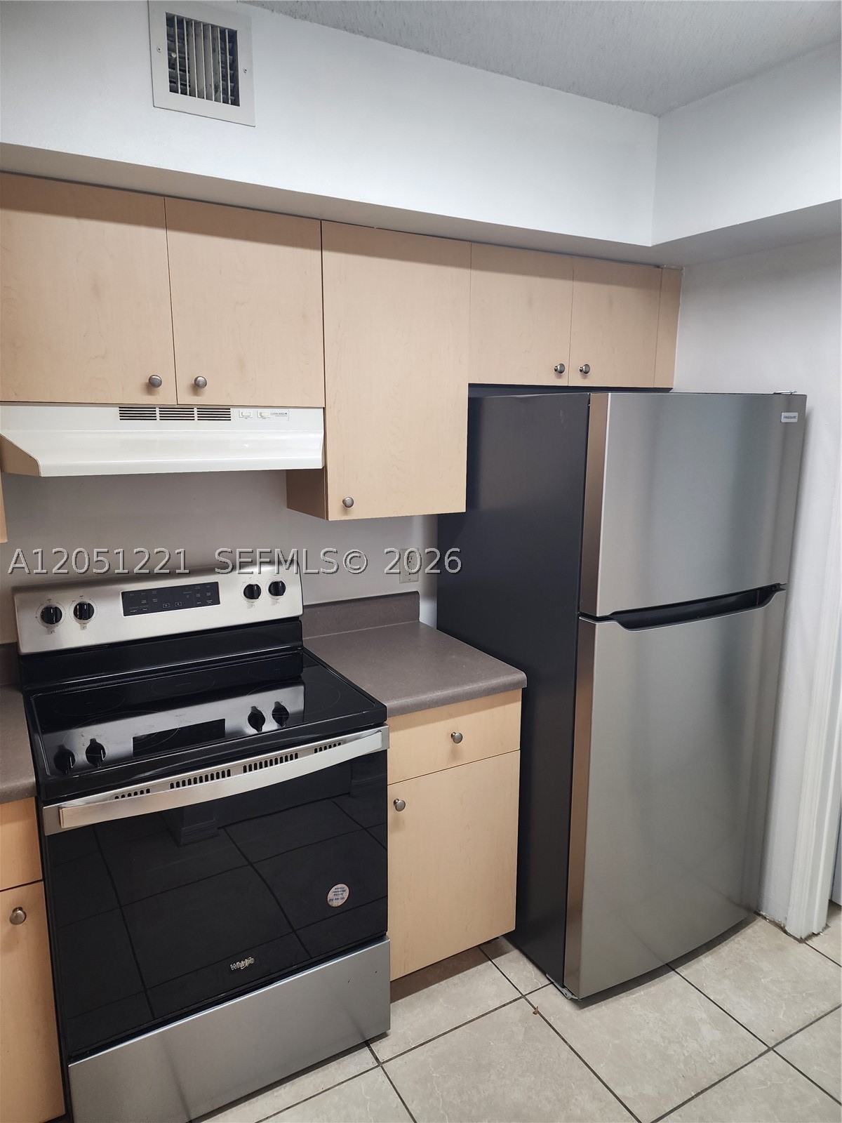 2433 CENTERGATE DR #203, Miramar FL 33025