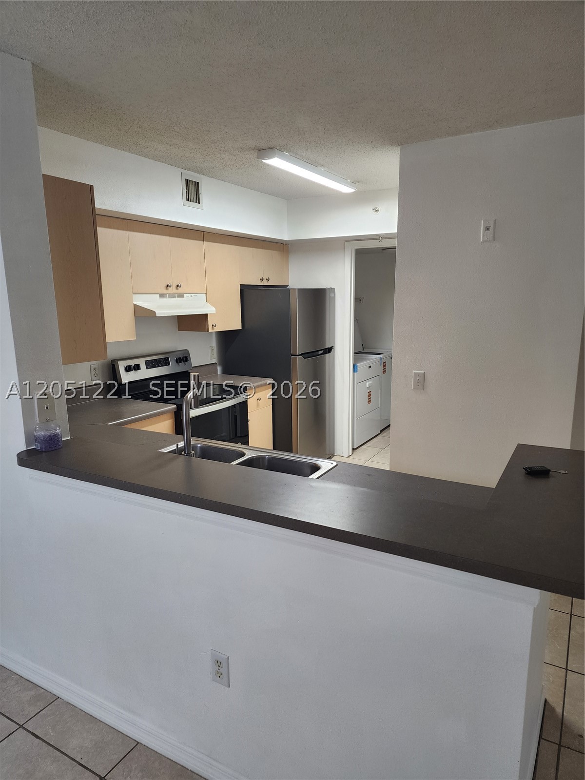 2433 CENTERGATE DR #203, Miramar FL 33025