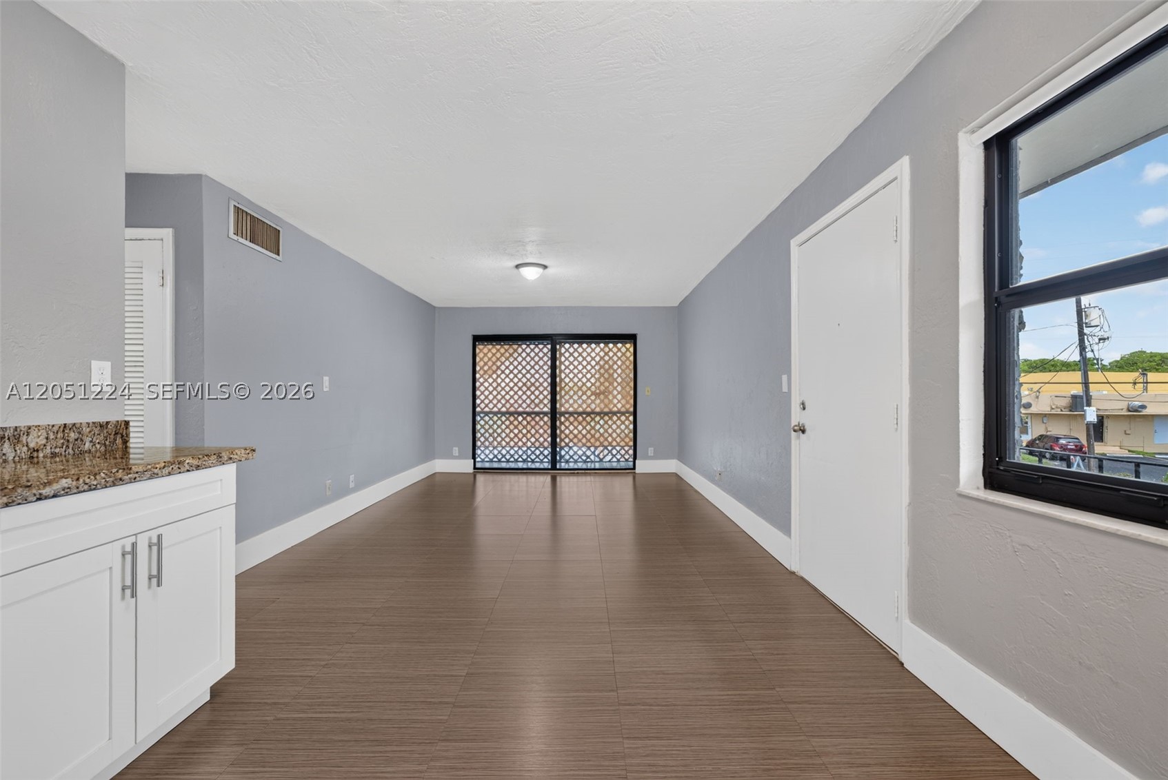 8701 SW 141st St #L6, Palmetto Bay FL 33176