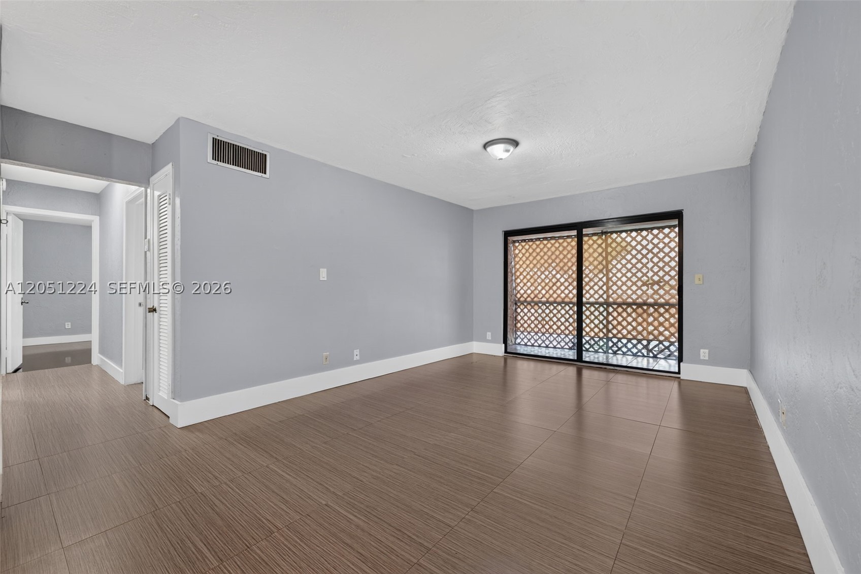 8701 SW 141st St #L6, Palmetto Bay FL 33176