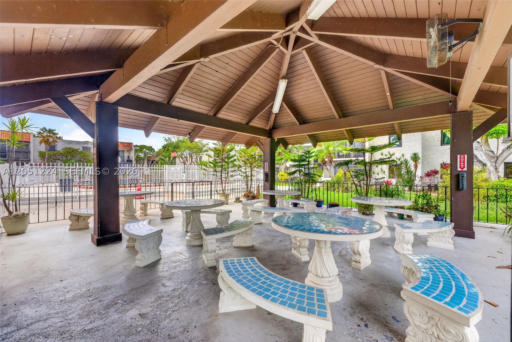 8701 SW 141st St #L6, Palmetto Bay FL 33176