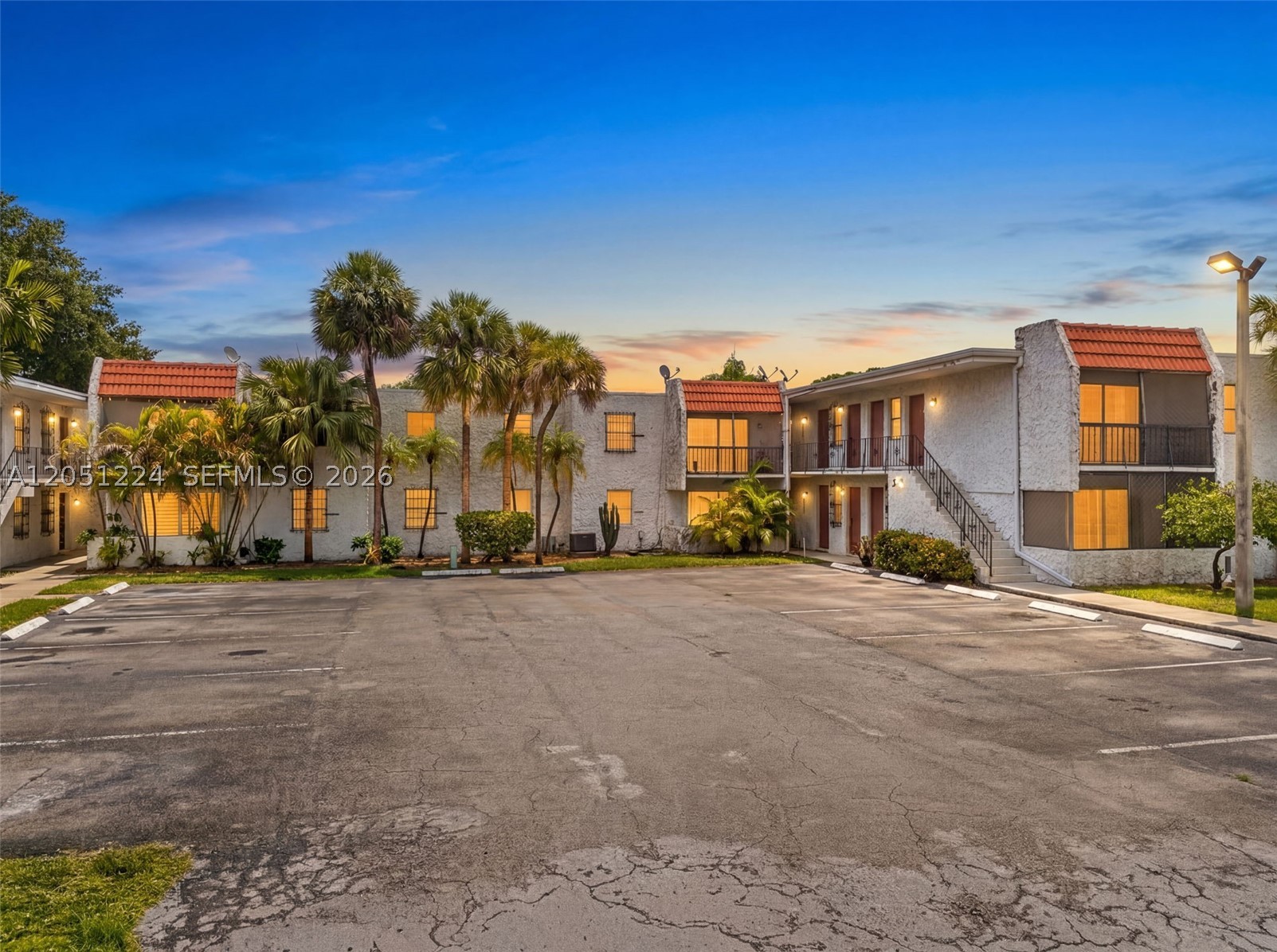 8701 SW 141st St #L6, Palmetto Bay FL 33176