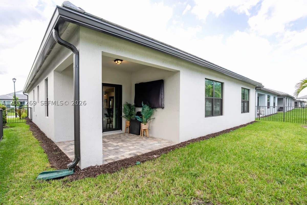 2940 Shortleaf Ave #2940, Lauderdale Lakes FL 33311