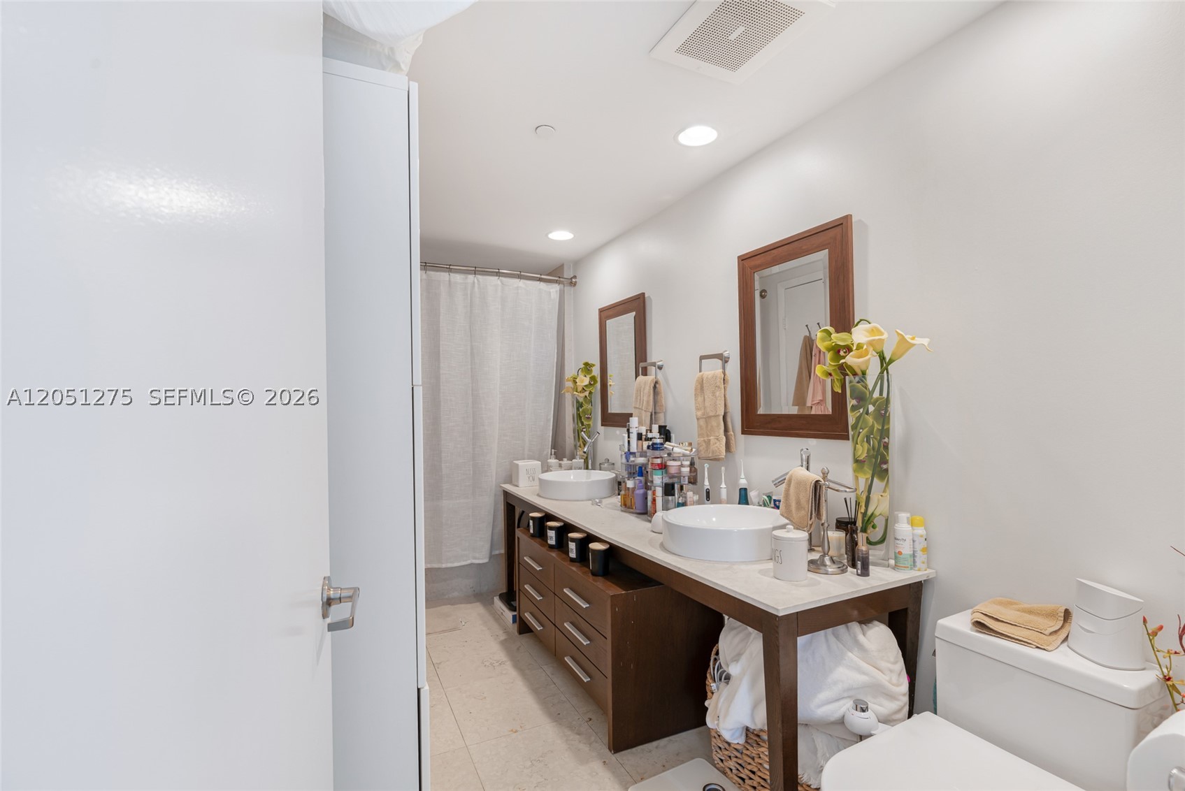 475 Brickell Ave #3111, Miami FL 33131