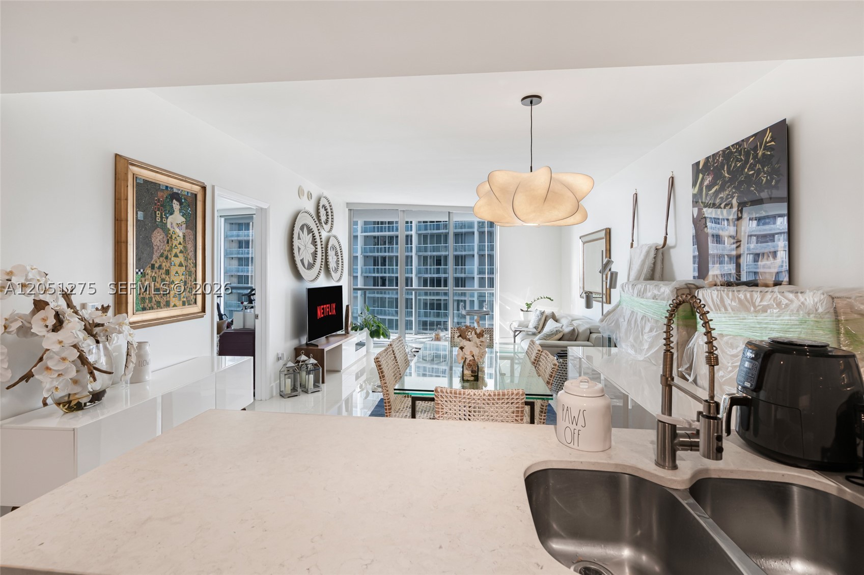475 Brickell Ave #3111, Miami FL 33131