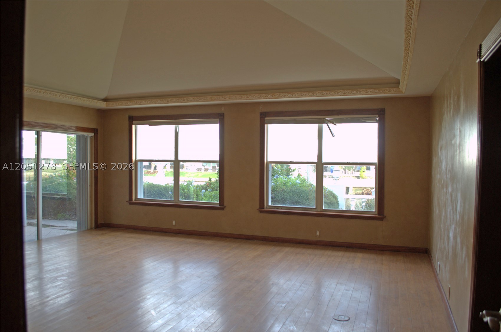 2811 NE 57th St, Fort Lauderdale FL 33308