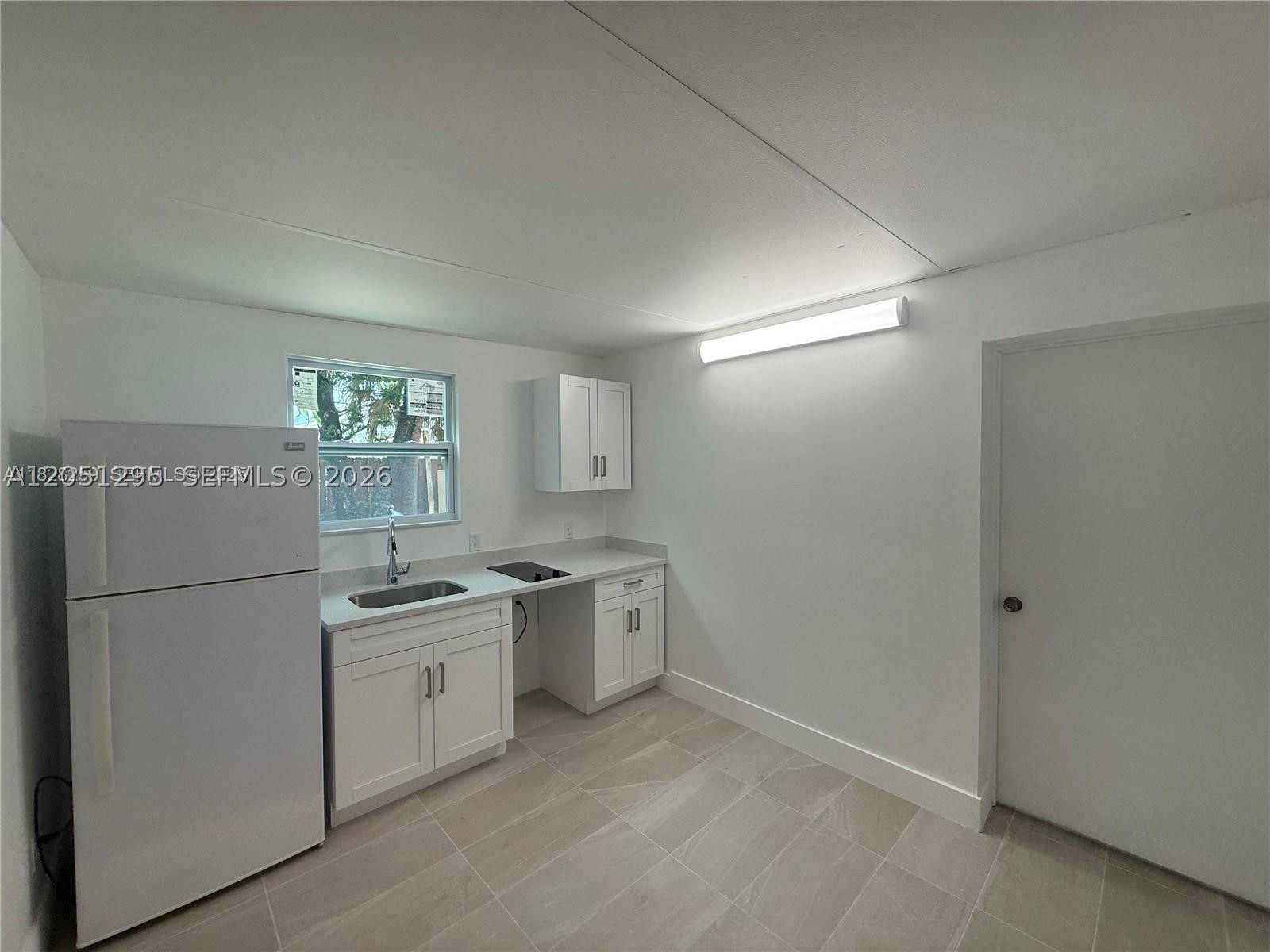 6765 SW 34th St #1, Miami FL 33155