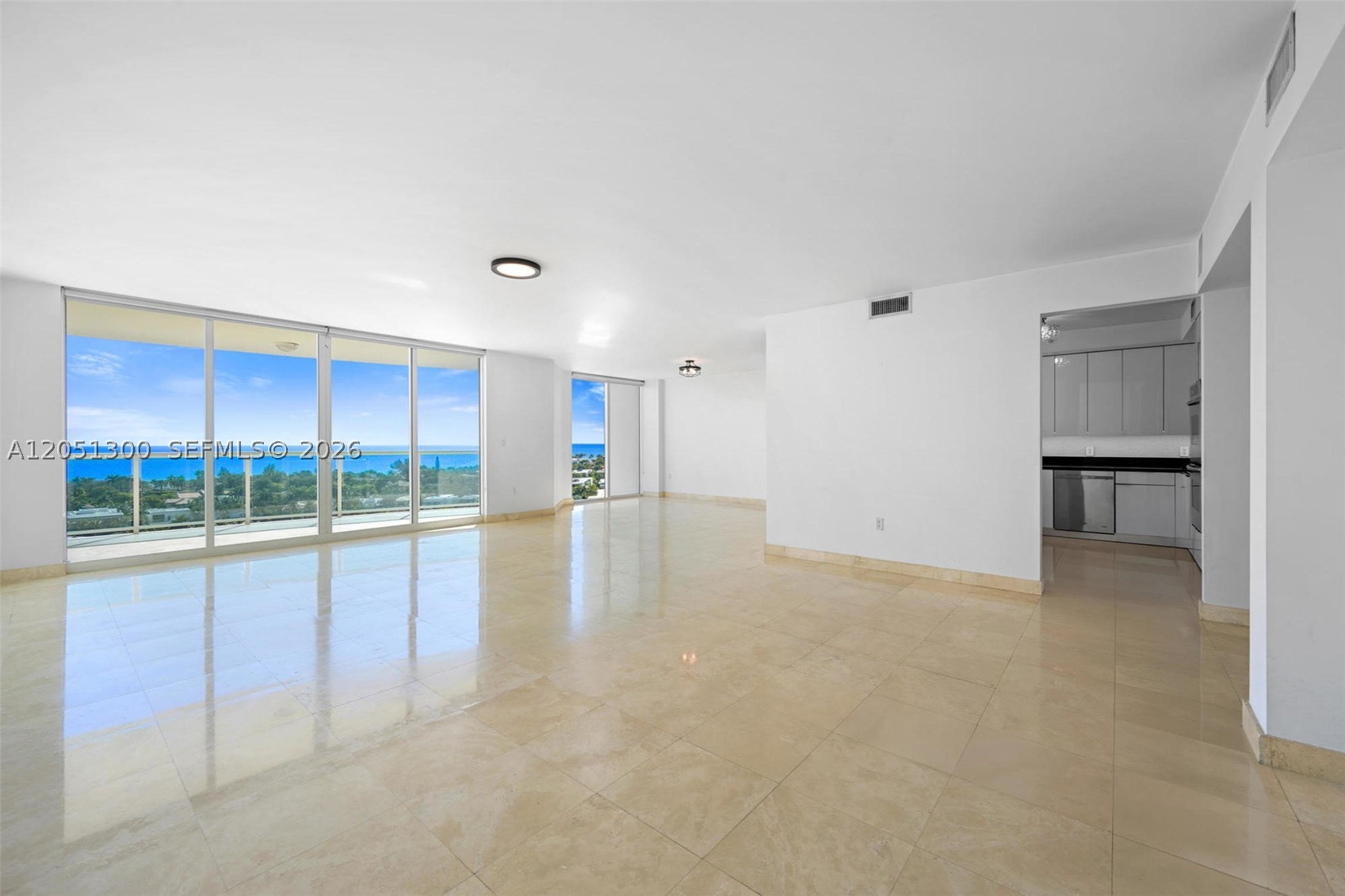 20201 E Country Club Dr #1502, Aventura FL 33180