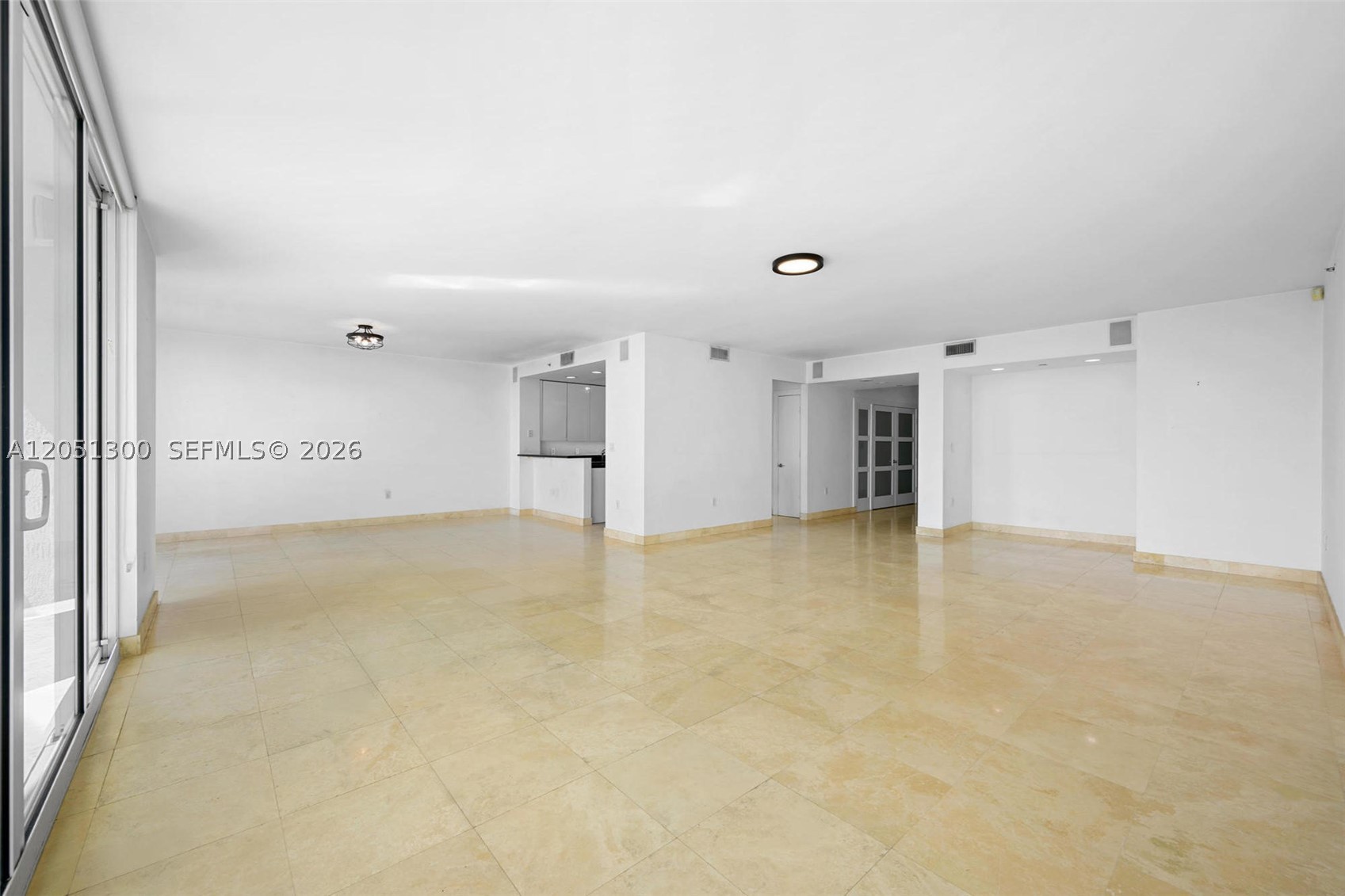 20201 E Country Club Dr #1502, Aventura FL 33180