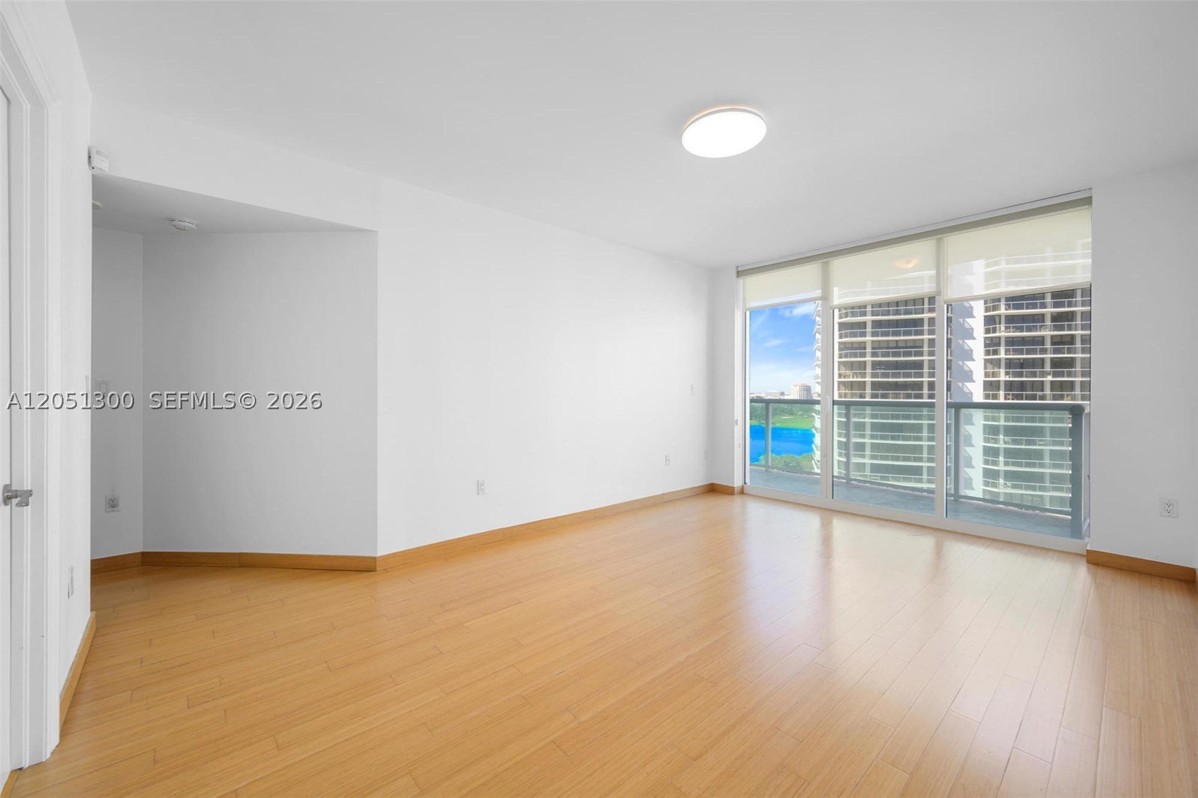 20201 E Country Club Dr #1502, Aventura FL 33180