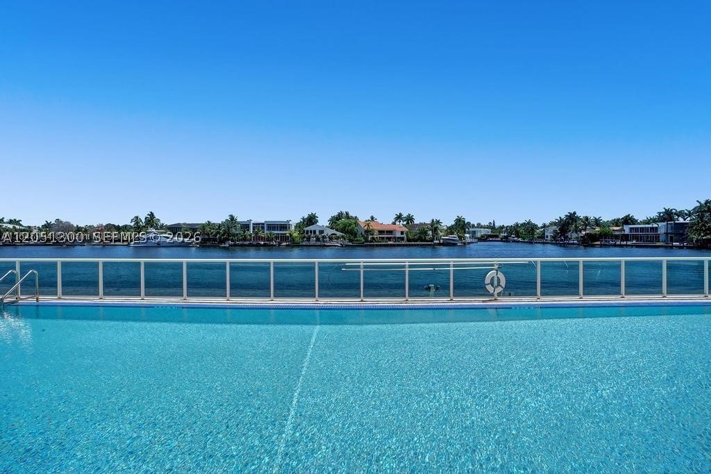 20201 E Country Club Dr #1502, Aventura FL 33180