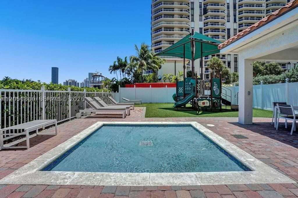20201 E Country Club Dr #1502, Aventura FL 33180