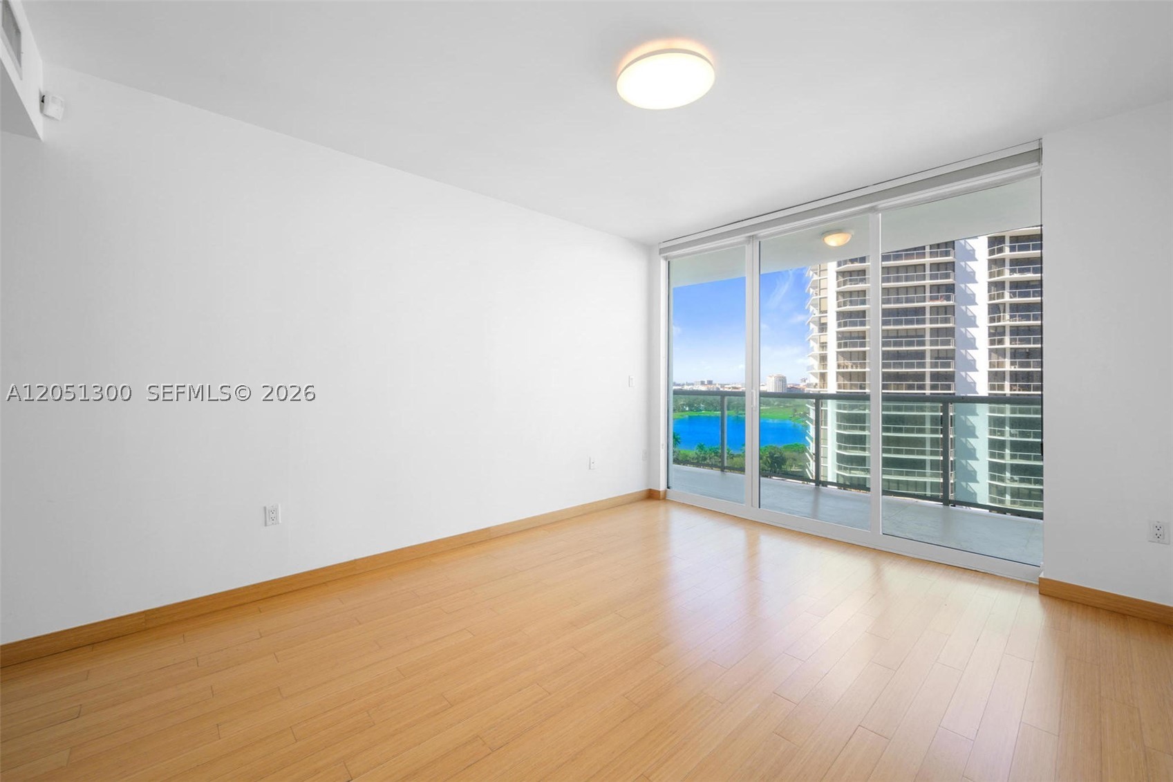 20201 E Country Club Dr #1502, Aventura FL 33180