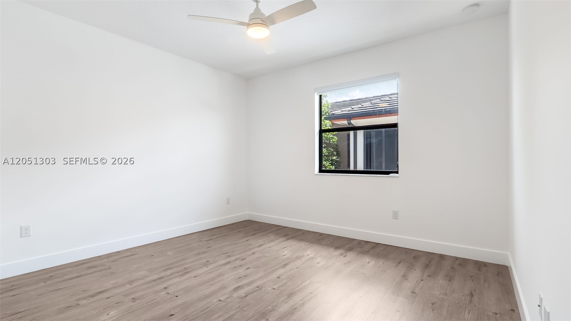 8900 NW 161st Ter, Miami Lakes FL 33018