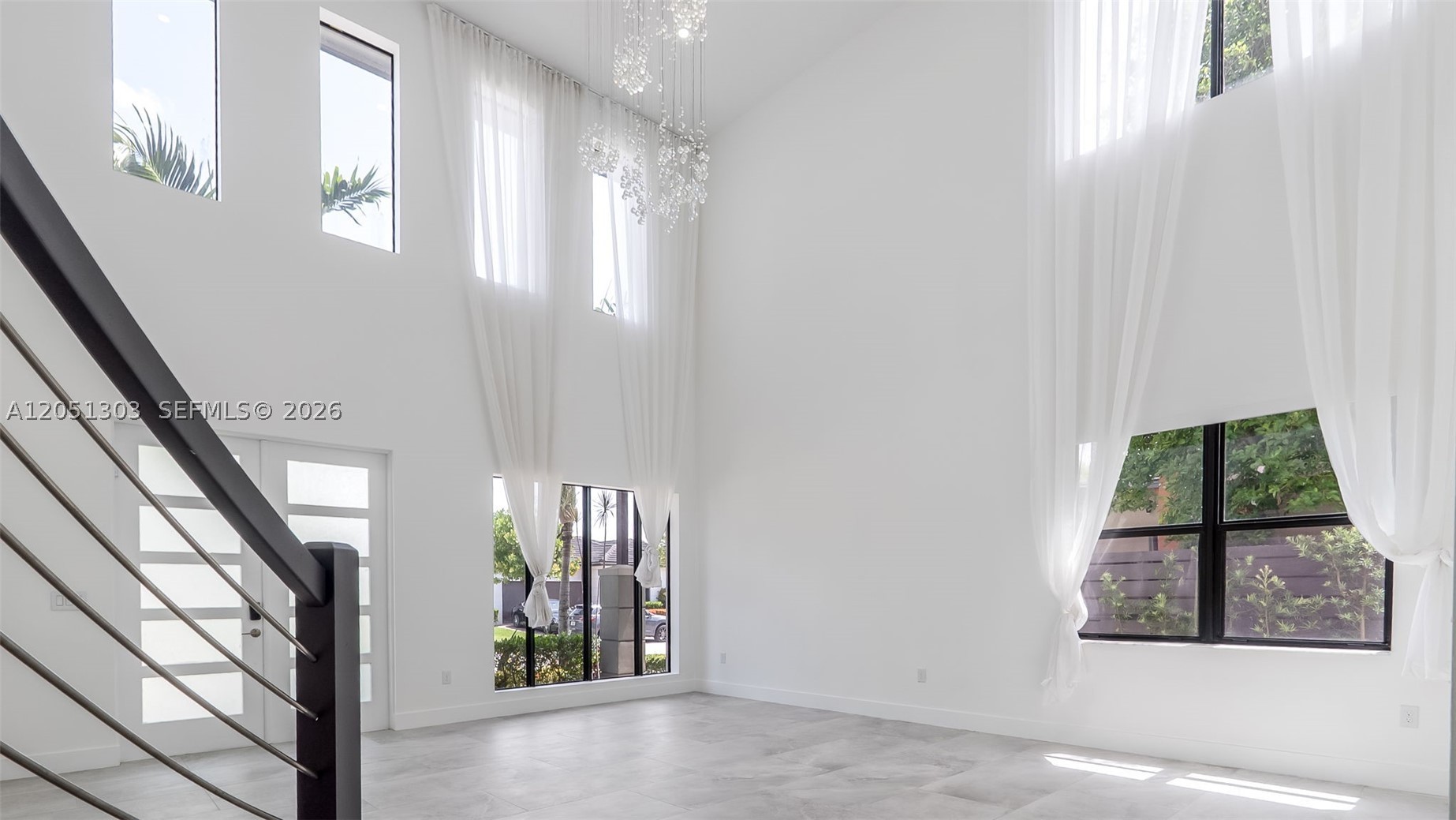 8900 NW 161st Ter, Miami Lakes FL 33018