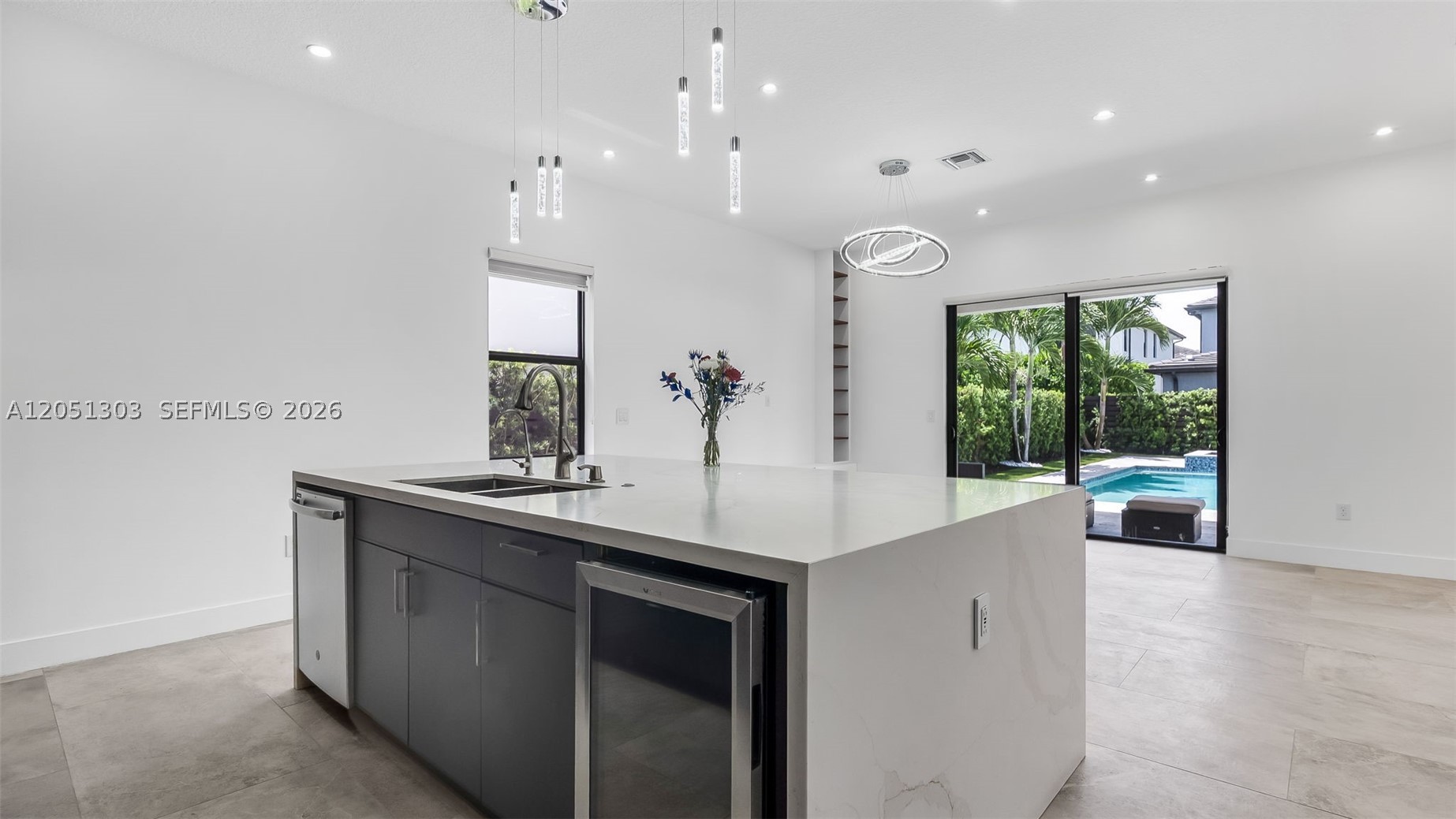 8900 NW 161st Ter, Miami Lakes FL 33018