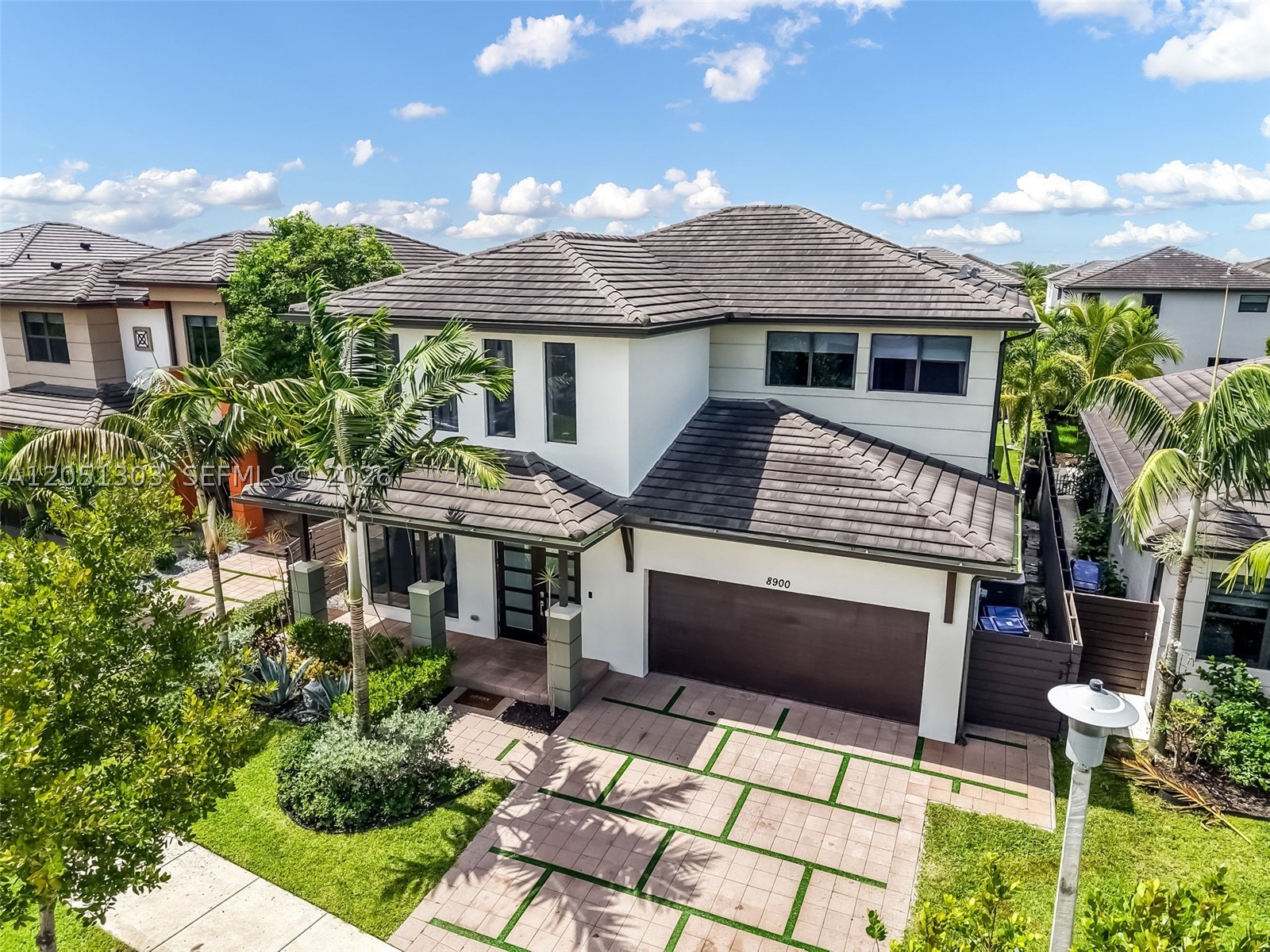 8900 NW 161st Ter, Miami Lakes FL 33018