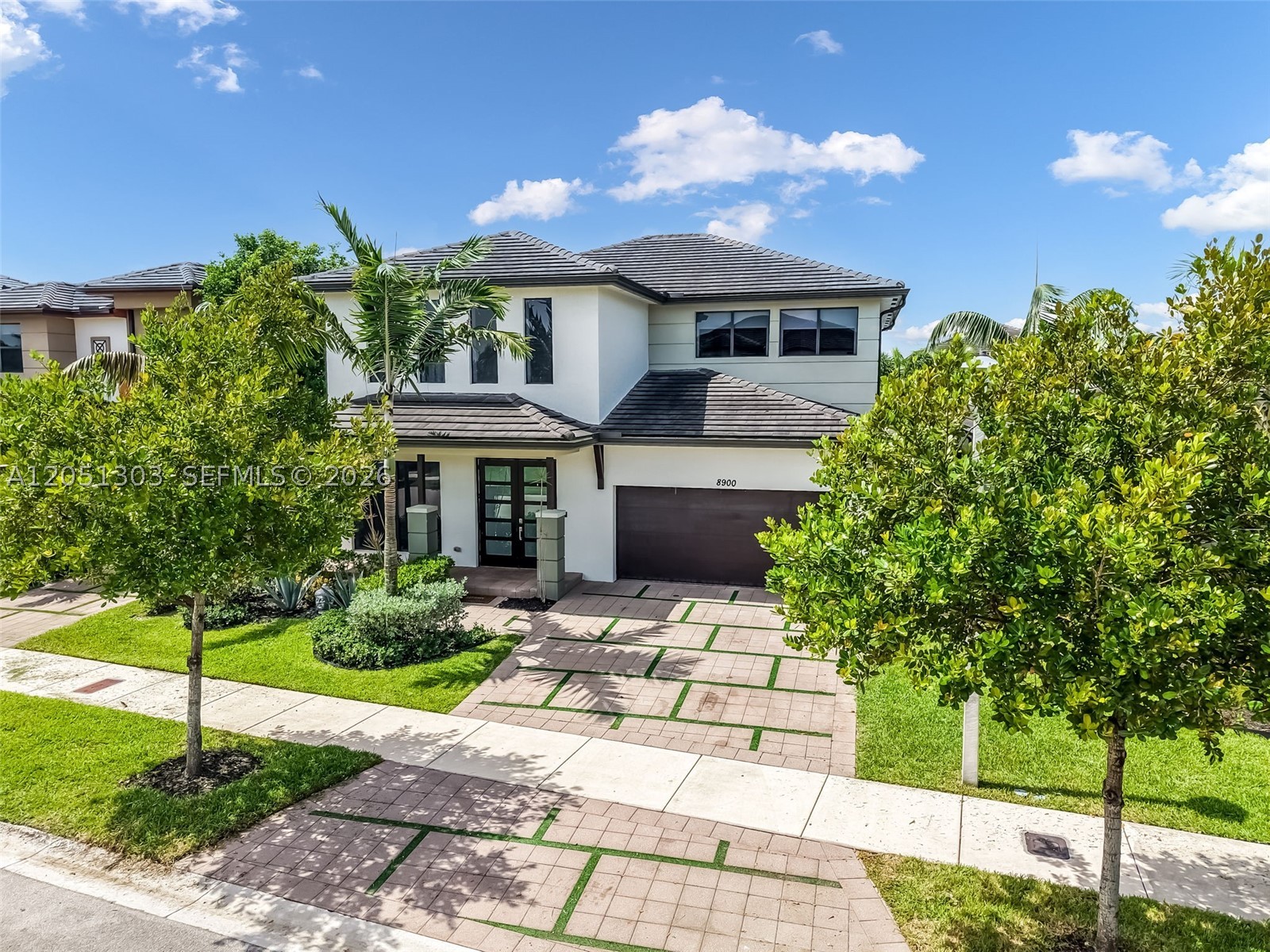 8900 NW 161st Ter, Miami Lakes FL 33018