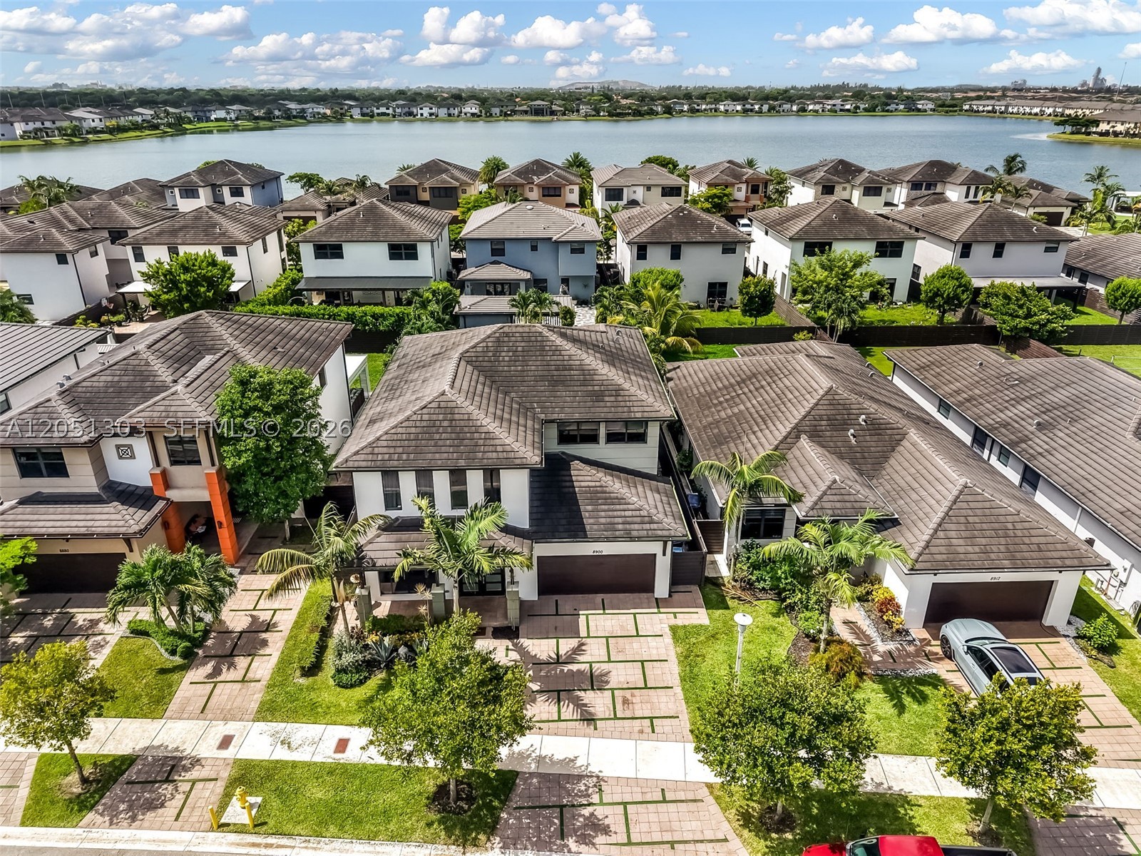 8900 NW 161st Ter, Miami Lakes FL 33018