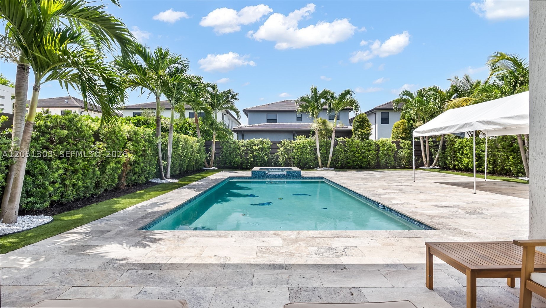 8900 NW 161st Ter, Miami Lakes FL 33018