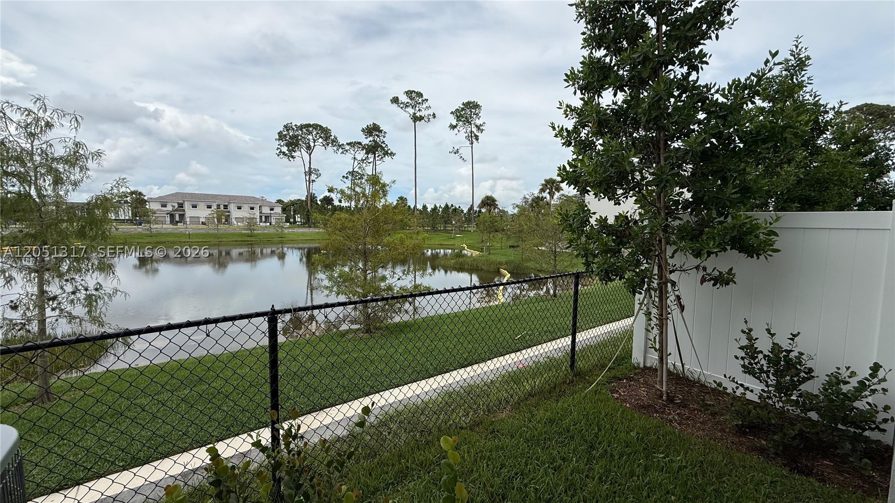 149 Lakeside Landing Ct #0, Royal Palm Beach FL 33411