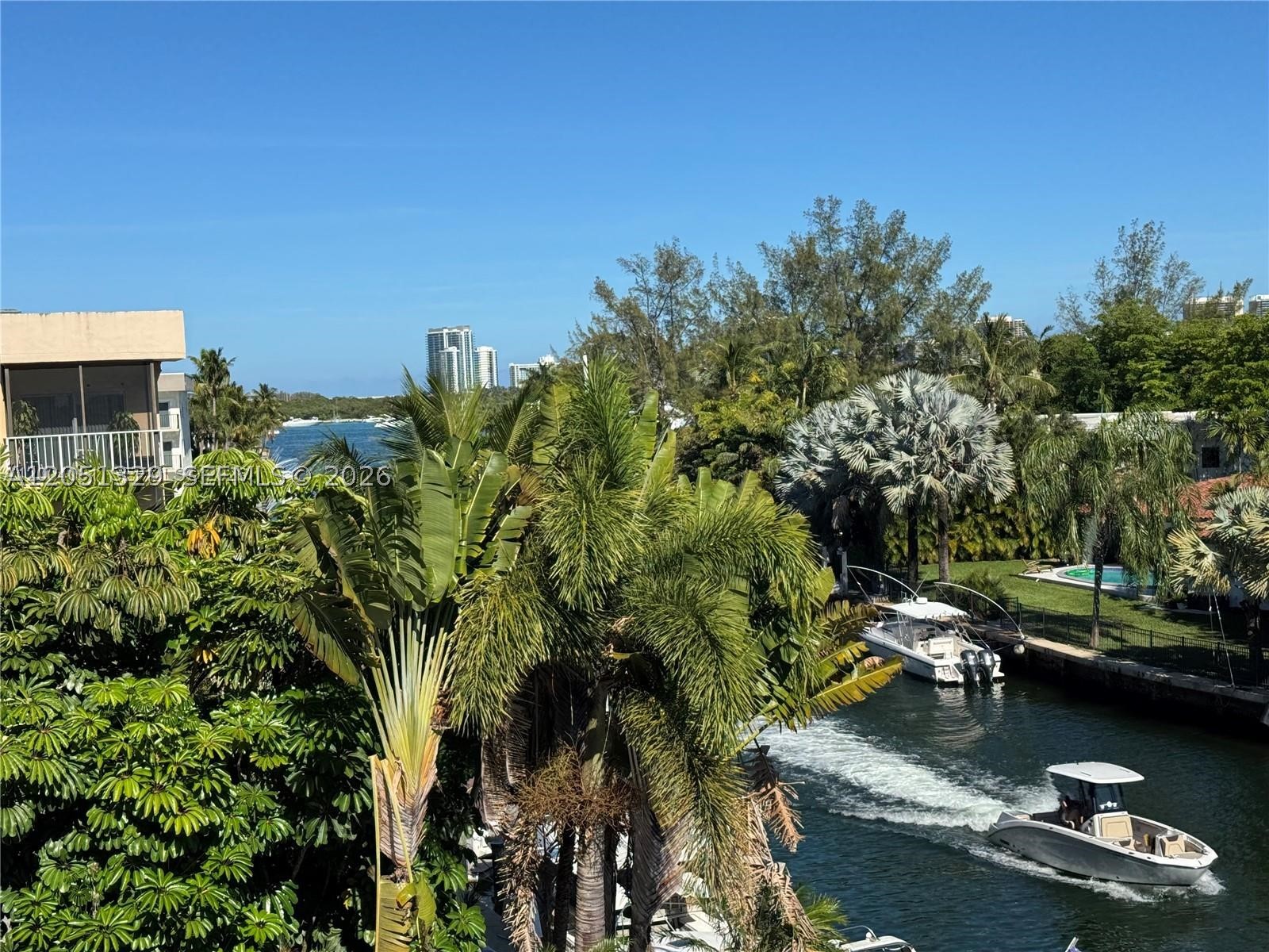 2600 NE 135th St #4J-A, North Miami FL 33181