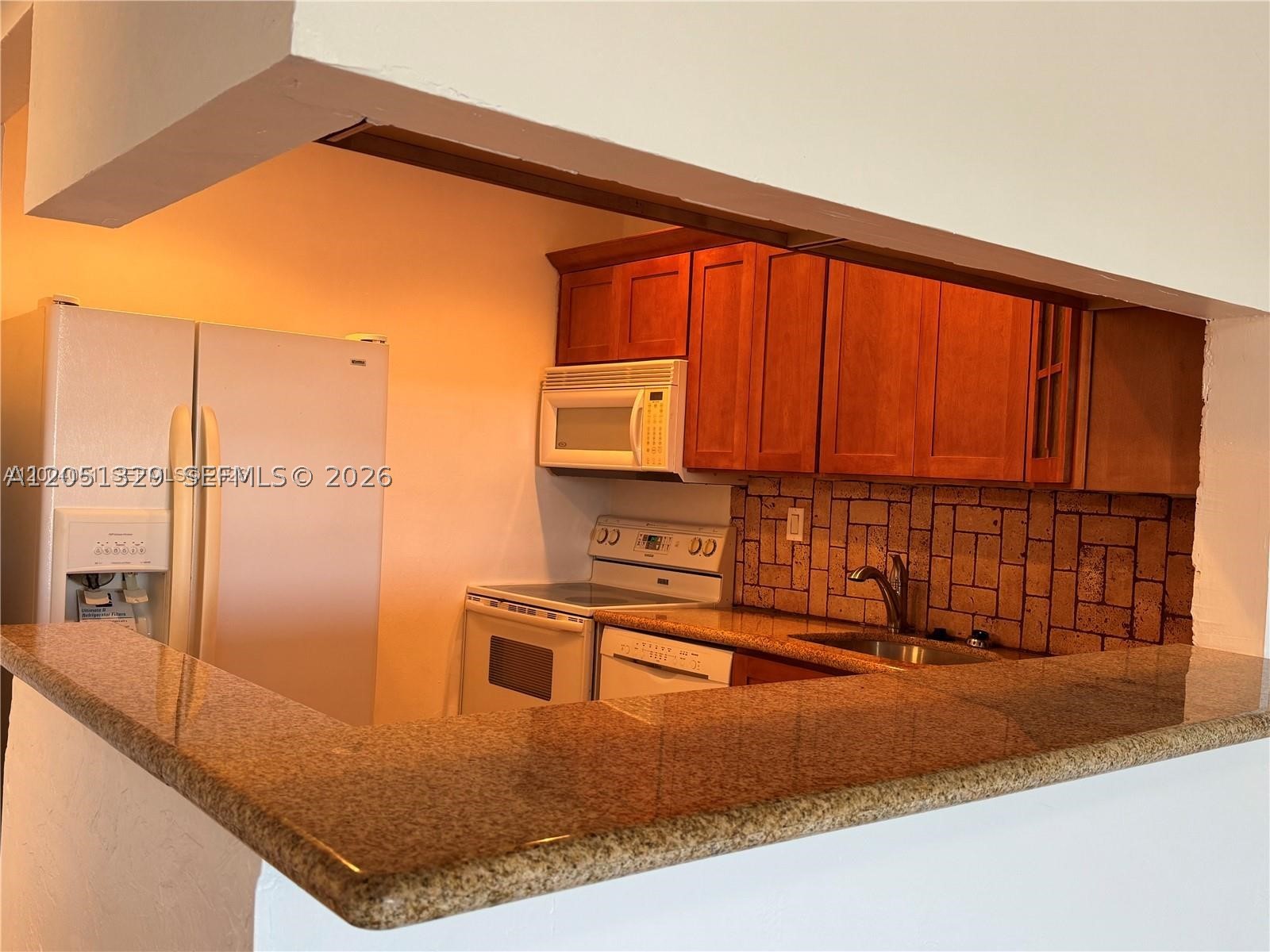2600 NE 135th St #4J-A, North Miami FL 33181