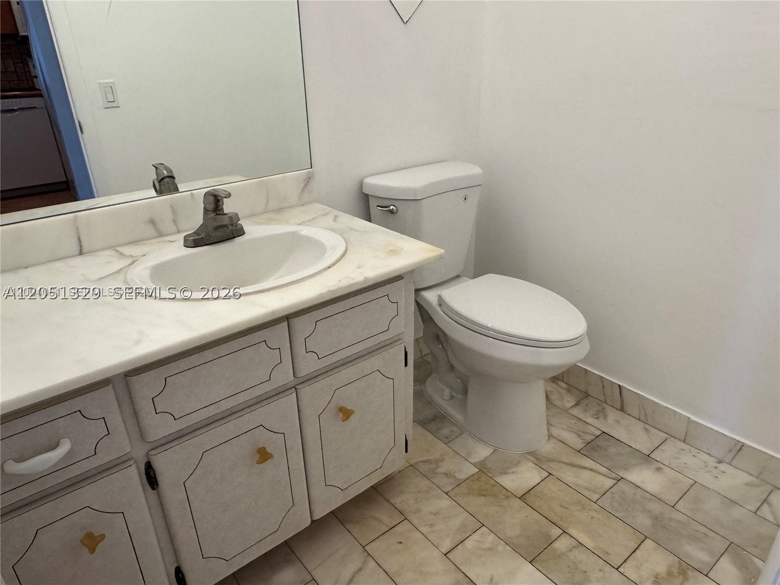 2600 NE 135th St #4J-A, North Miami FL 33181