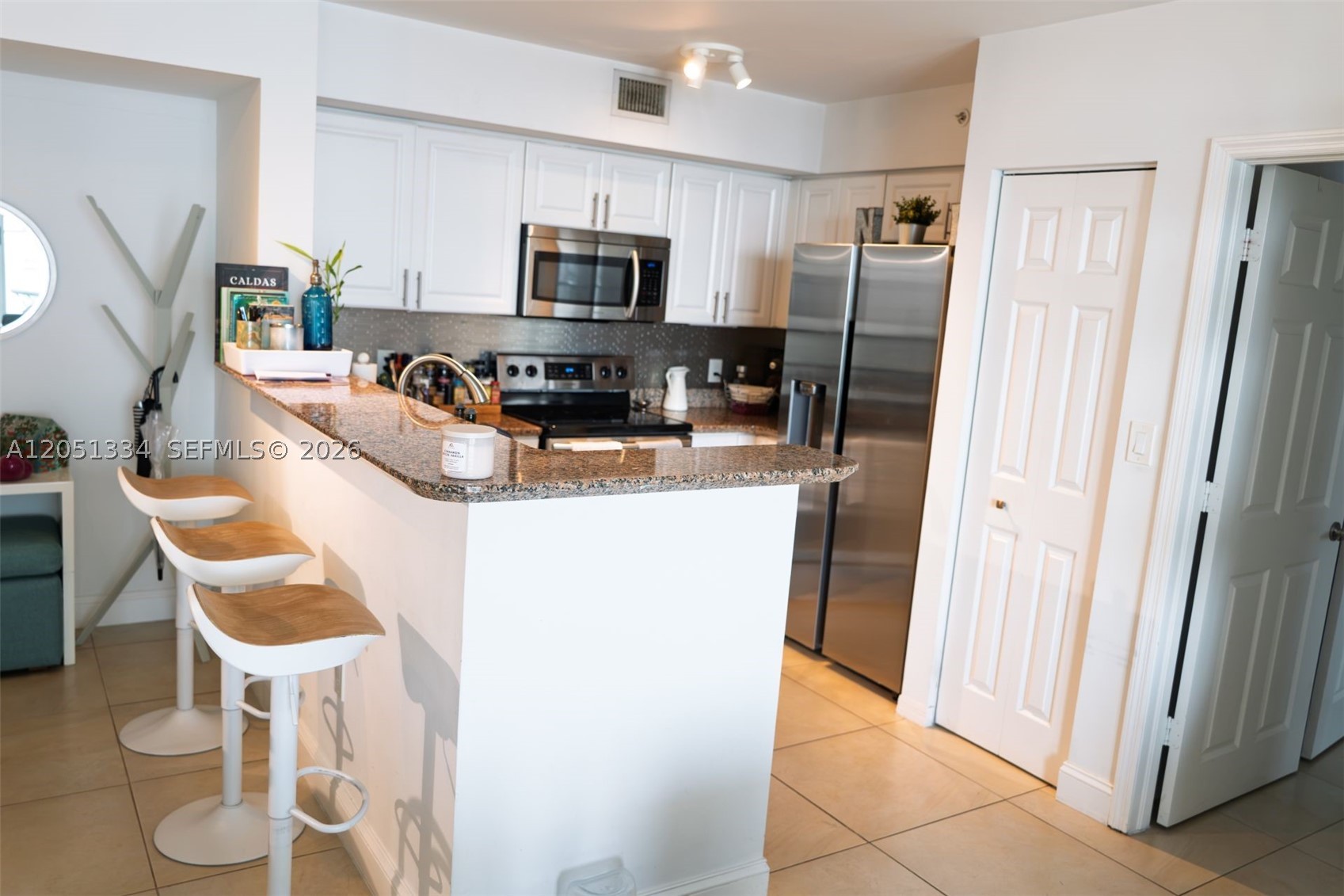 1155 Brickell Bay Dr #2508, Miami FL 33131