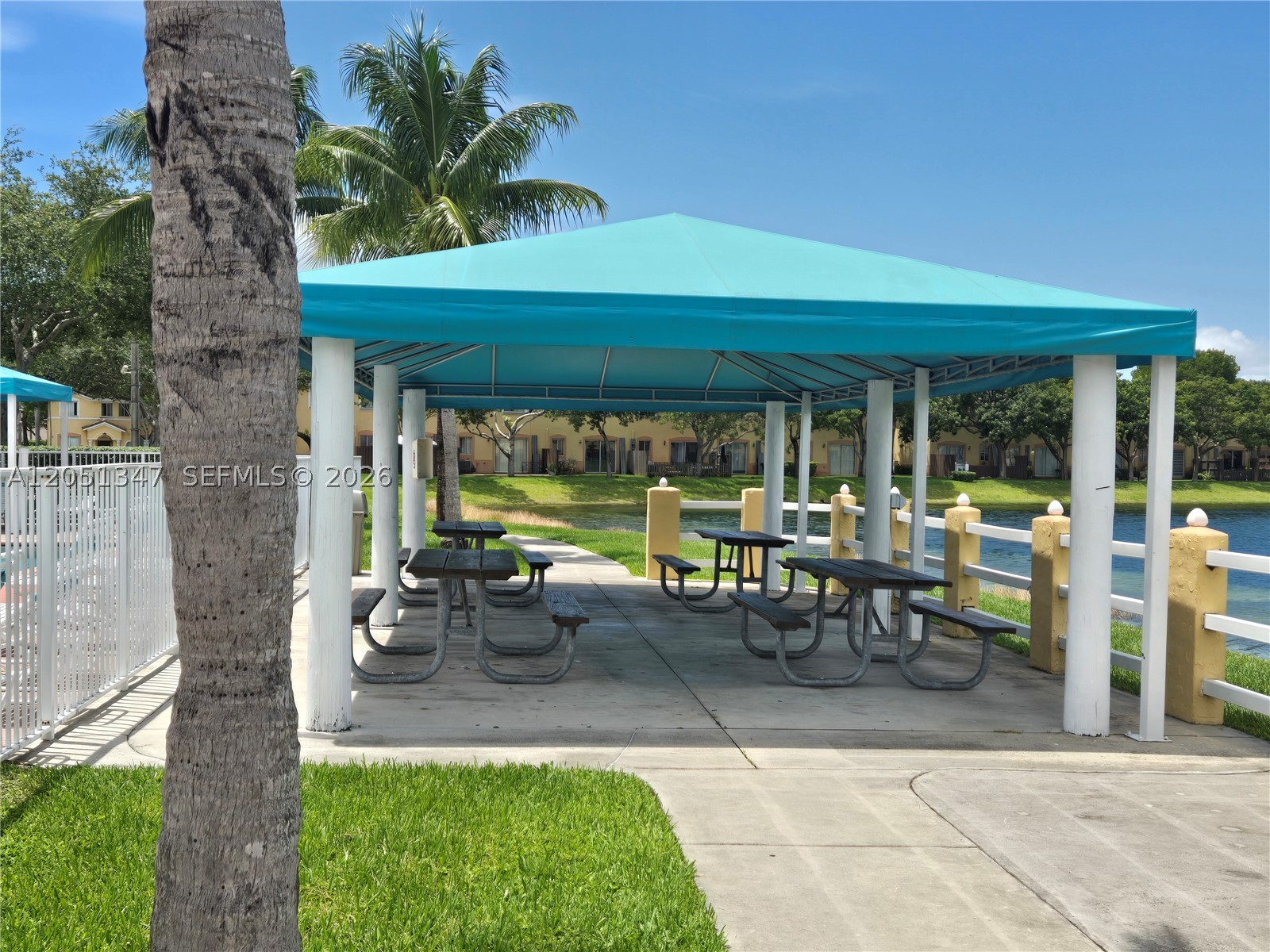 2460 SE 16th Ter #100, Homestead FL 33035