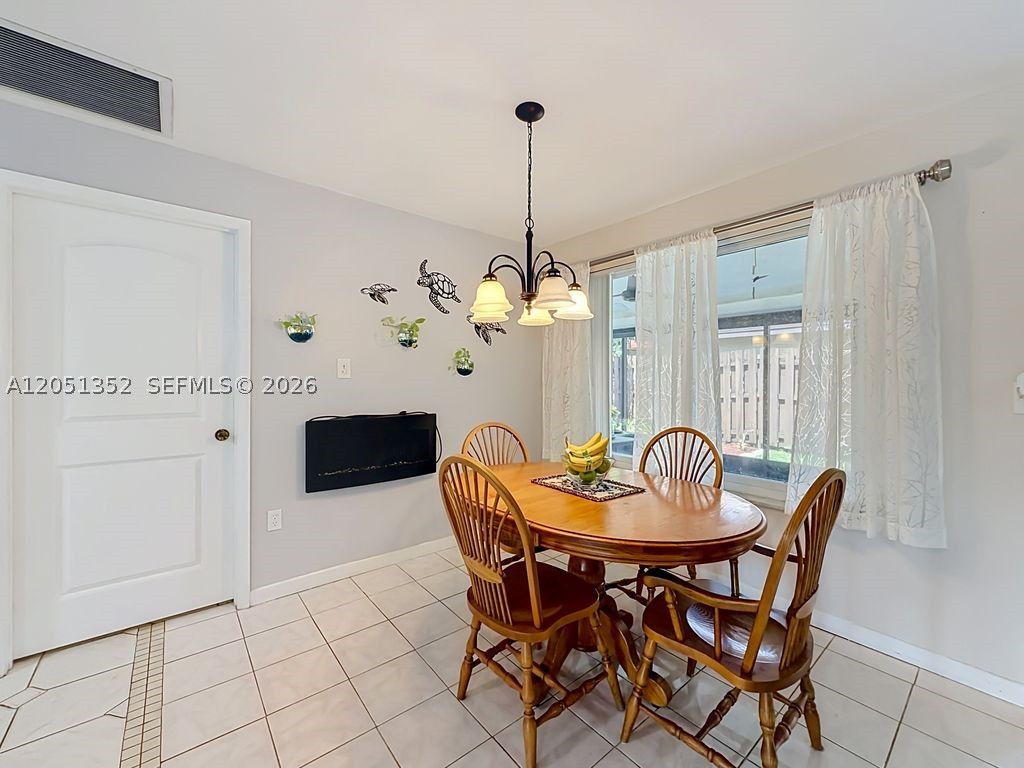 4201 NW 73rd Ave, Lauderhill FL 33319