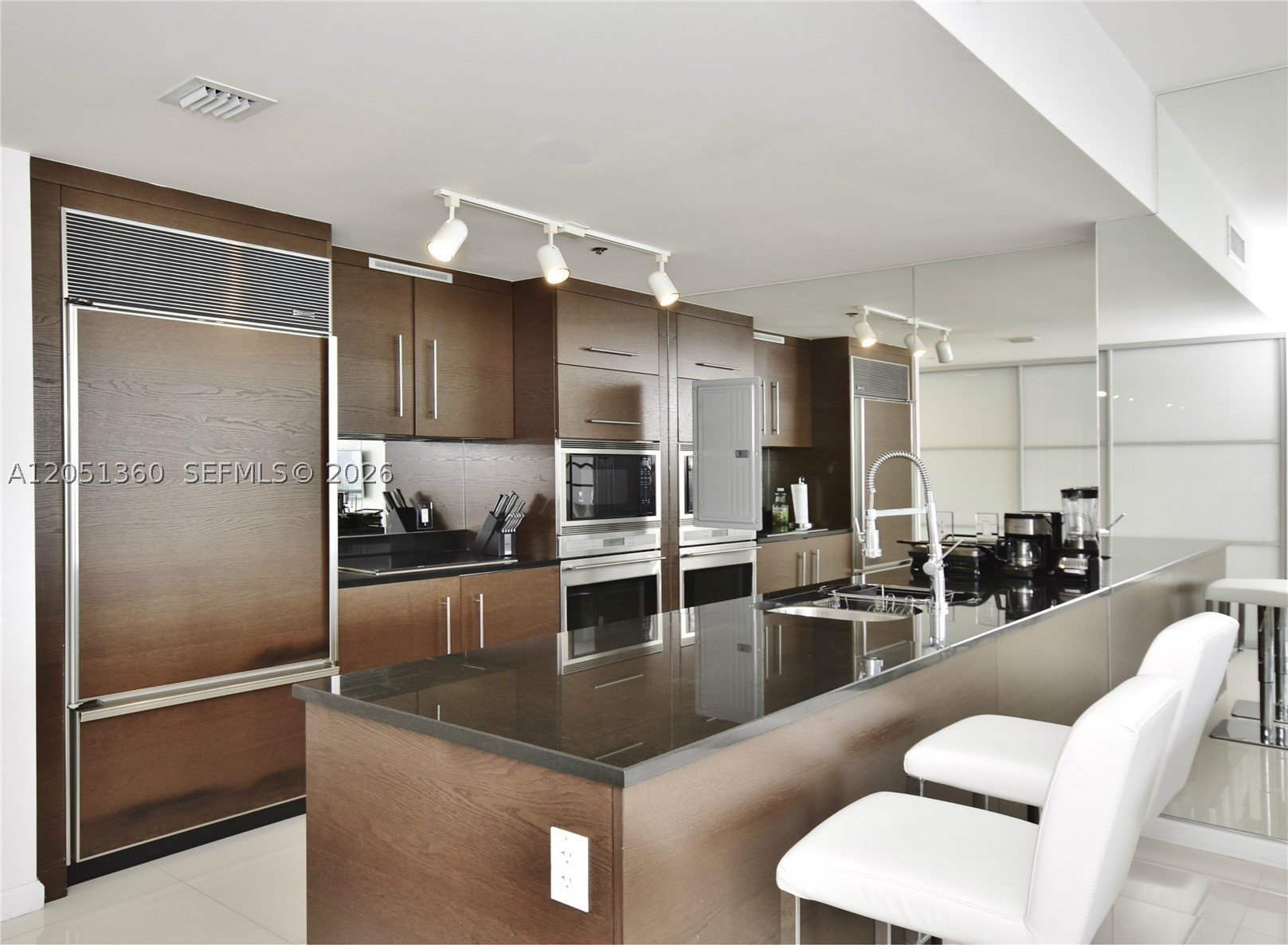 465 BRICKELL AVENUE #3205, Miami FL 33131