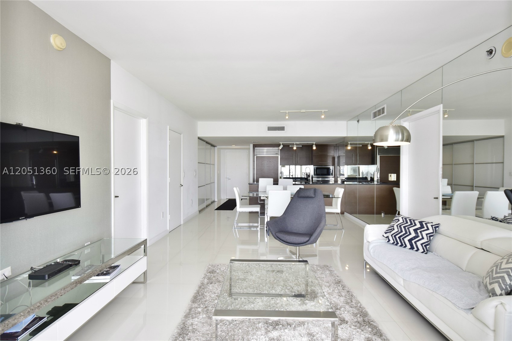 465 BRICKELL AVENUE #3205, Miami FL 33131