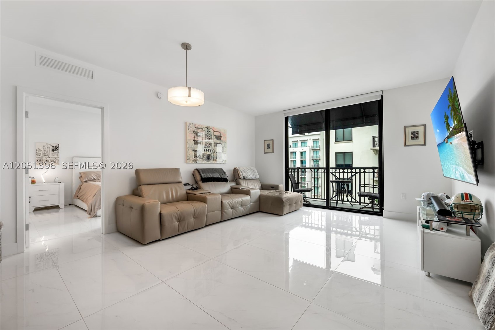 301 Altara Ave #824, Coral Gables FL 33146