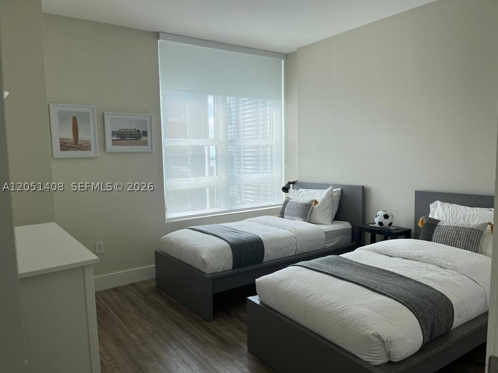 951 Brickell Ave #1706, Miami FL 33131