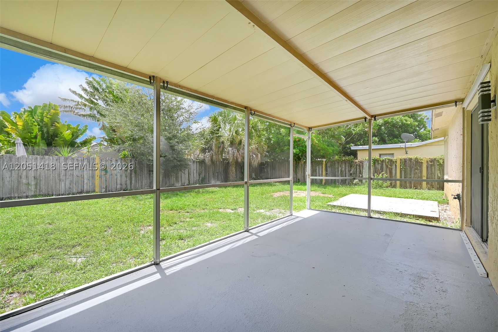 304 SW 77th Ter, North Lauderdale FL 33068