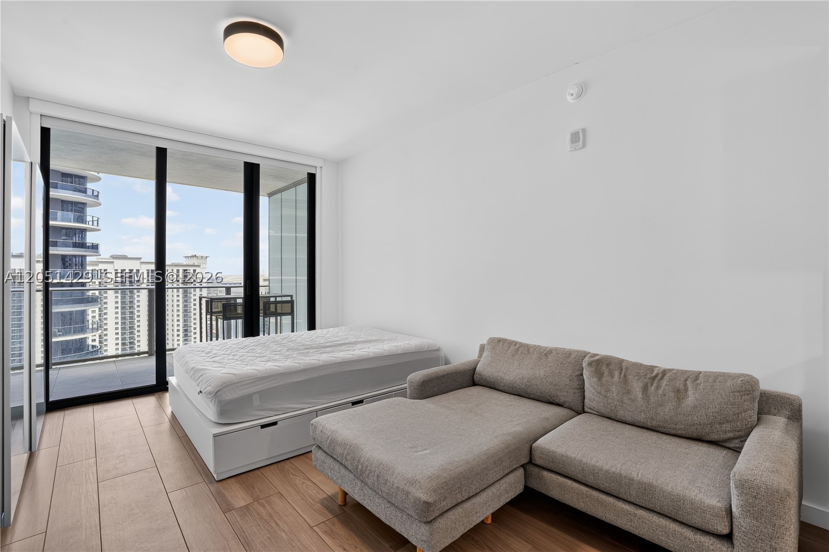 1010 Brickell Ave #3510, Miami FL 33131