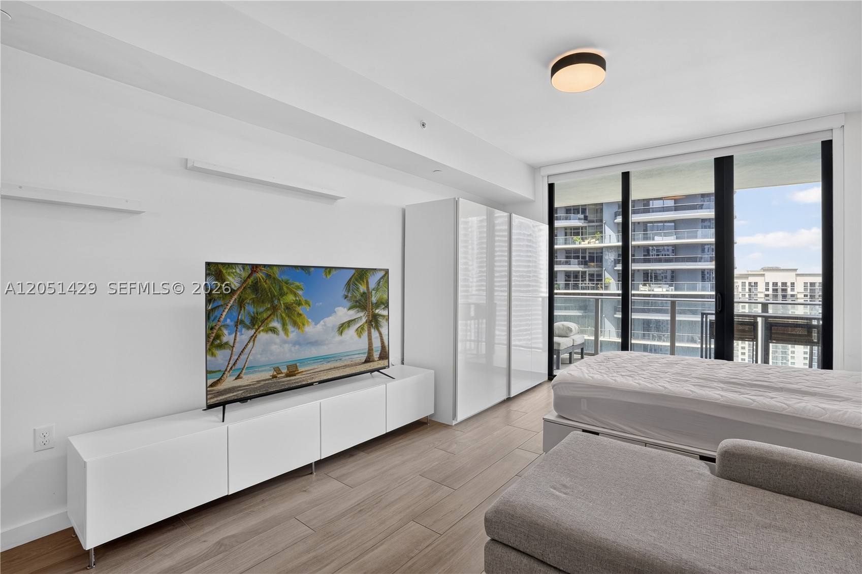 1010 Brickell Ave #3510, Miami FL 33131
