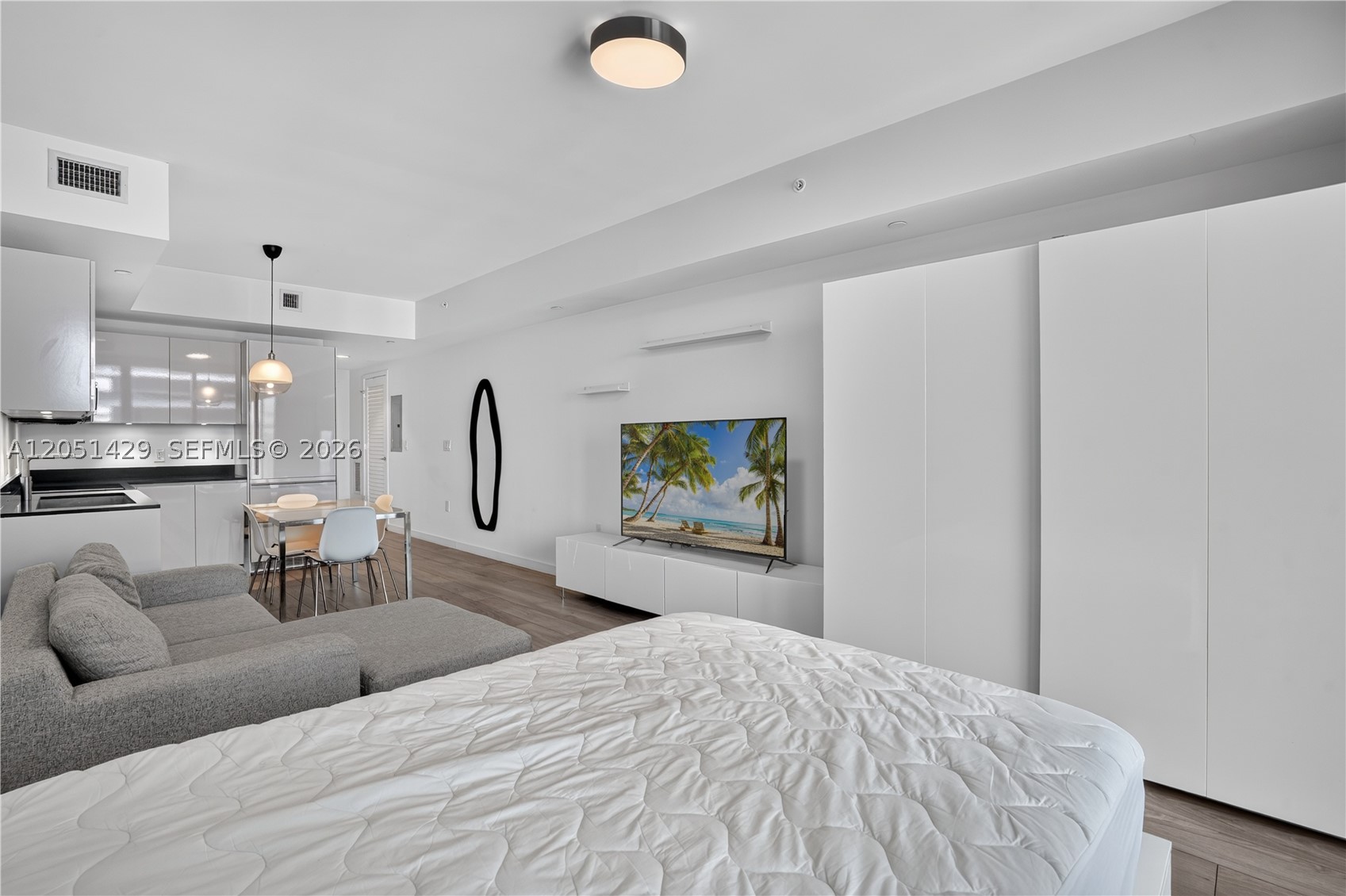 1010 Brickell Ave #3510, Miami FL 33131