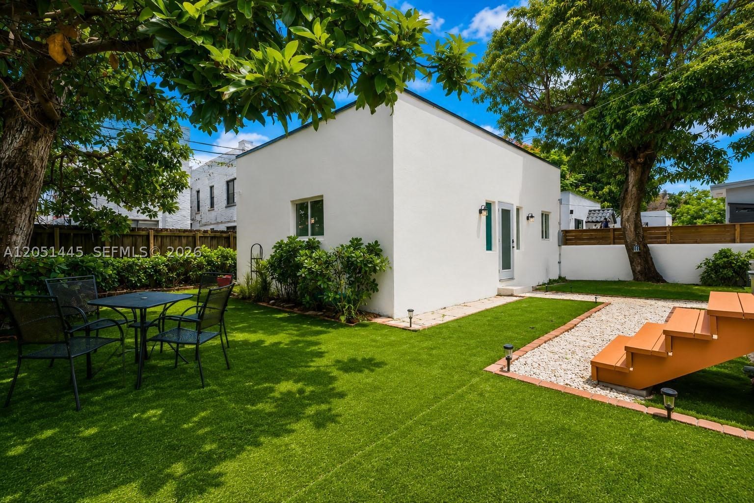 1636 SW 9th St, Miami FL 33135