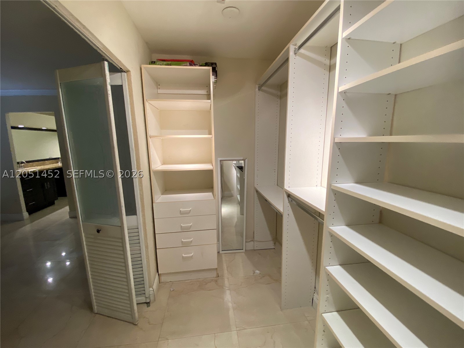 16100 Kilmarnock Dr, Miami Lakes FL 33014