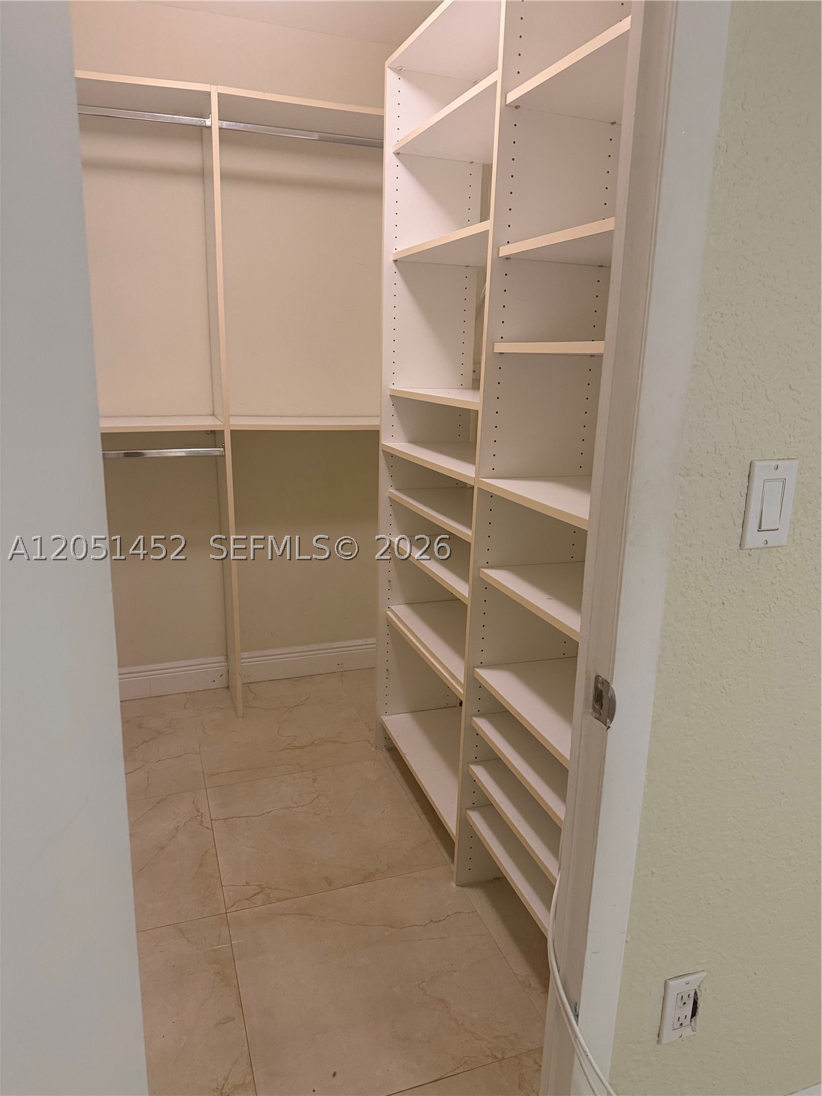 16100 Kilmarnock Dr, Miami Lakes FL 33014