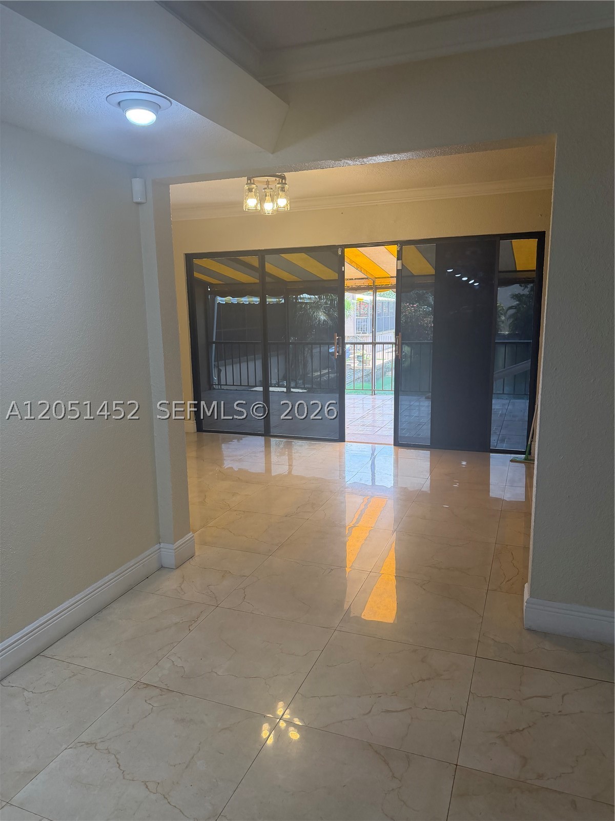 16100 Kilmarnock Dr, Miami Lakes FL 33014