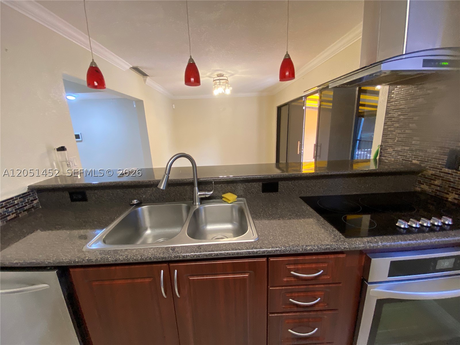 16100 Kilmarnock Dr, Miami Lakes FL 33014