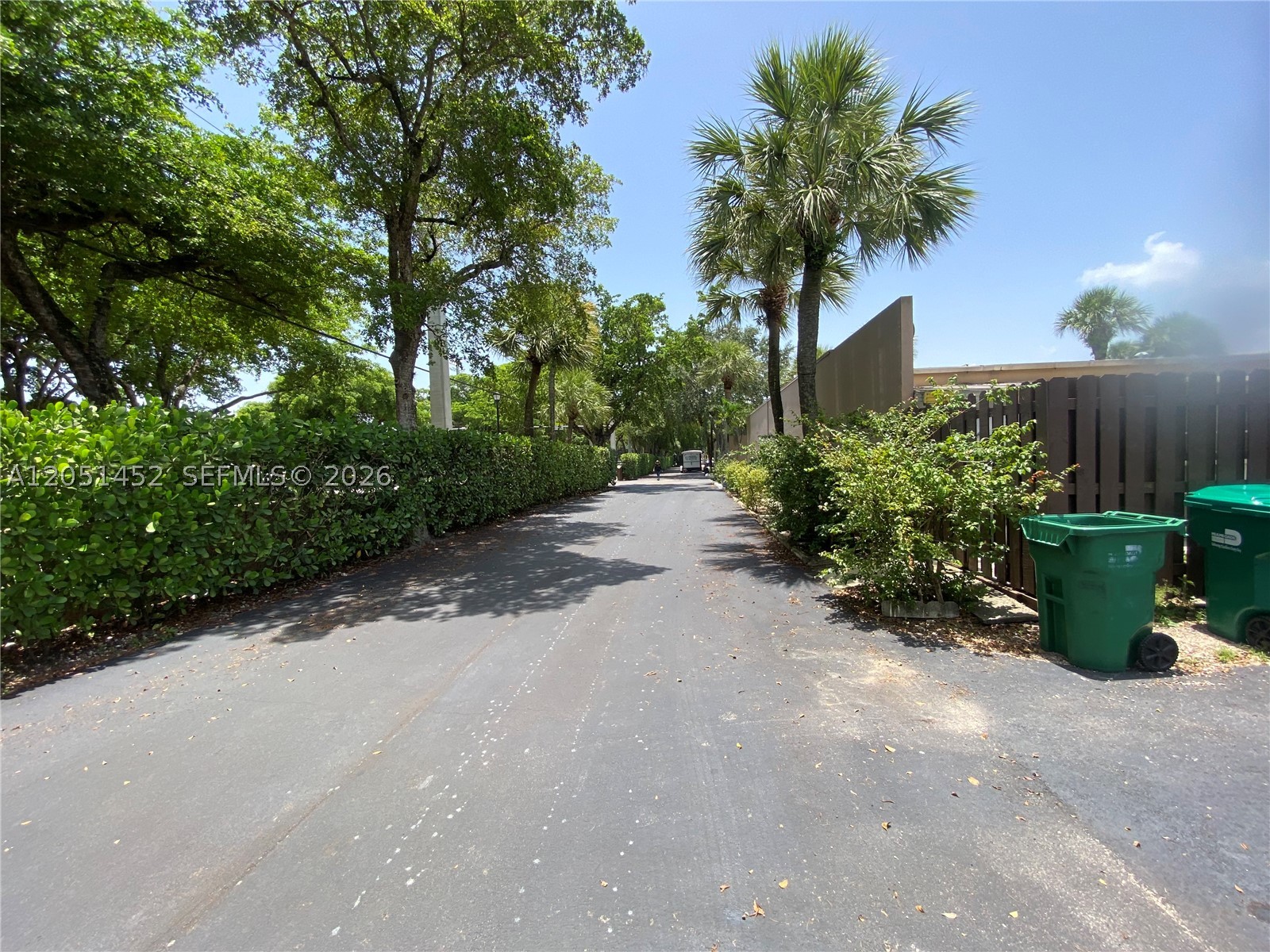 16100 Kilmarnock Dr, Miami Lakes FL 33014