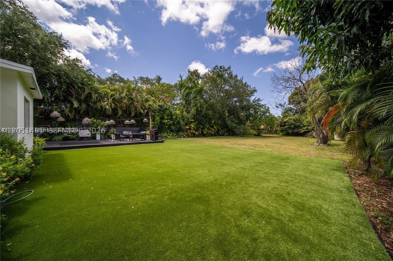 555 NE 127th St #0, North Miami FL 33161